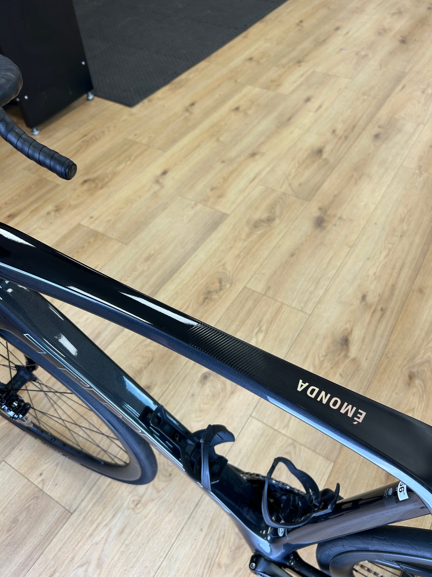 250km Trek Émonda SL6 Di2 Carbon Racefiets