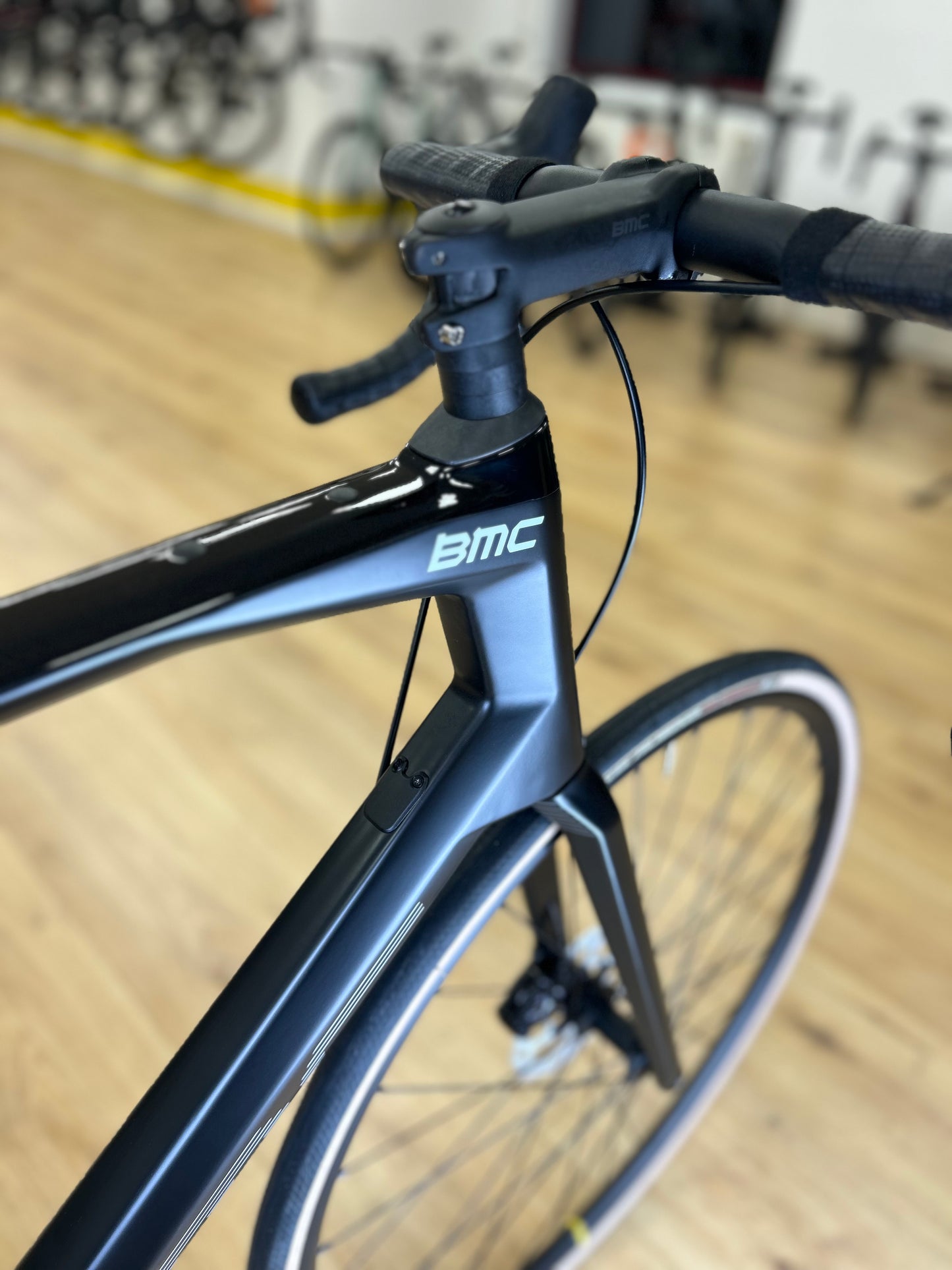 NEW BMC RoadMachine Di2 Carbon Disc Racefiets