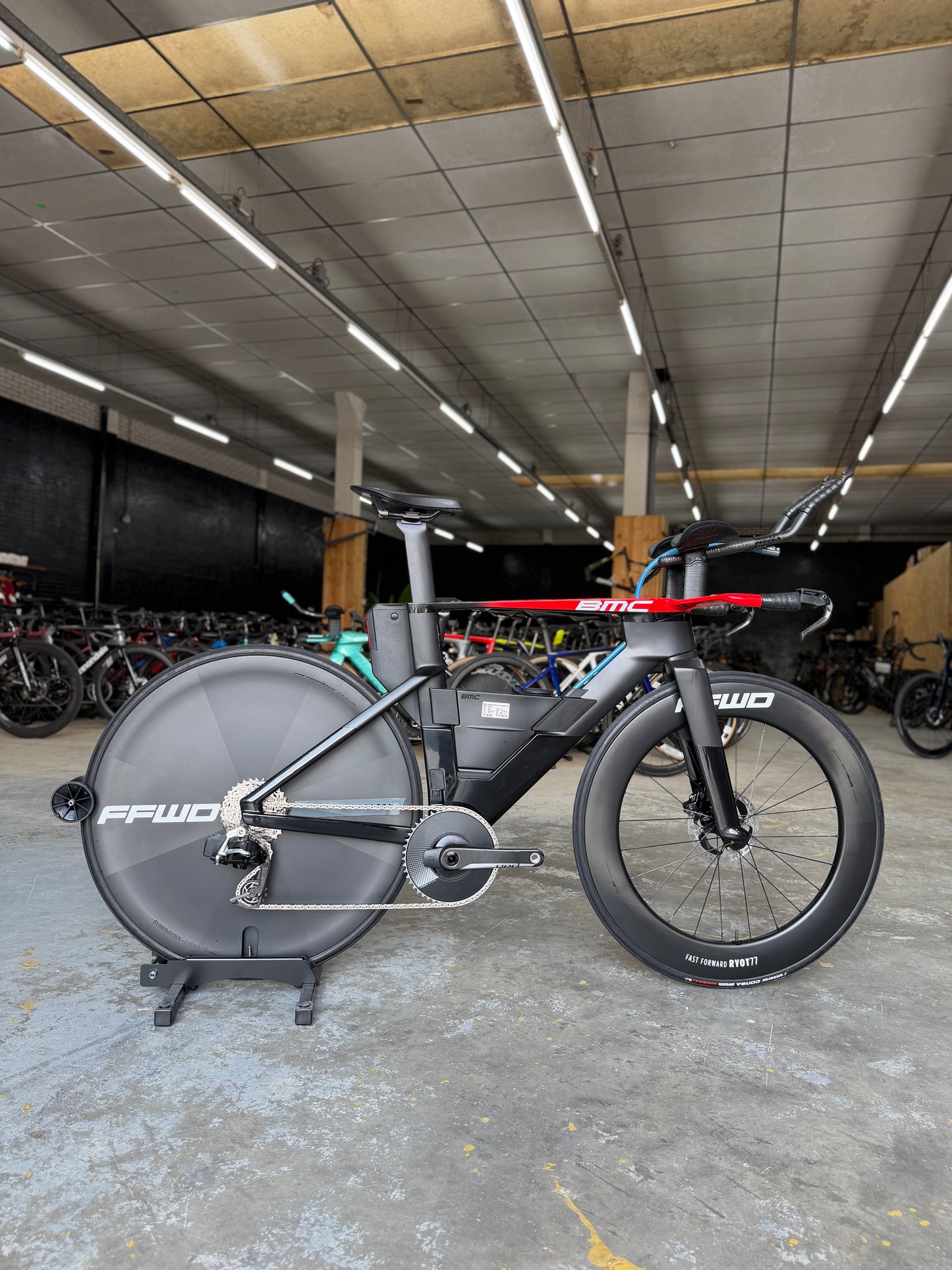NIEUW BMC SpeedMachine 01 eTap Carbon TT