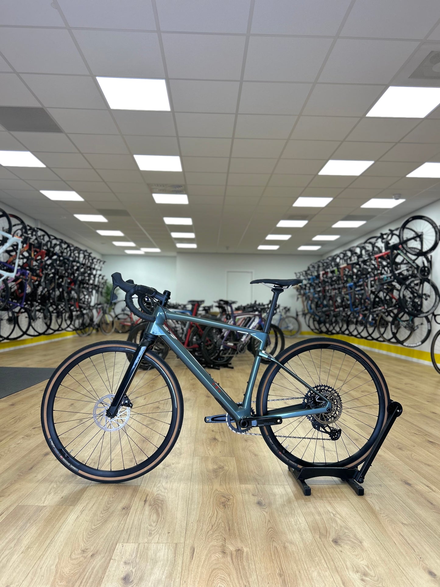 NIEUW - BMC URS RL Disc Carbon Gravel