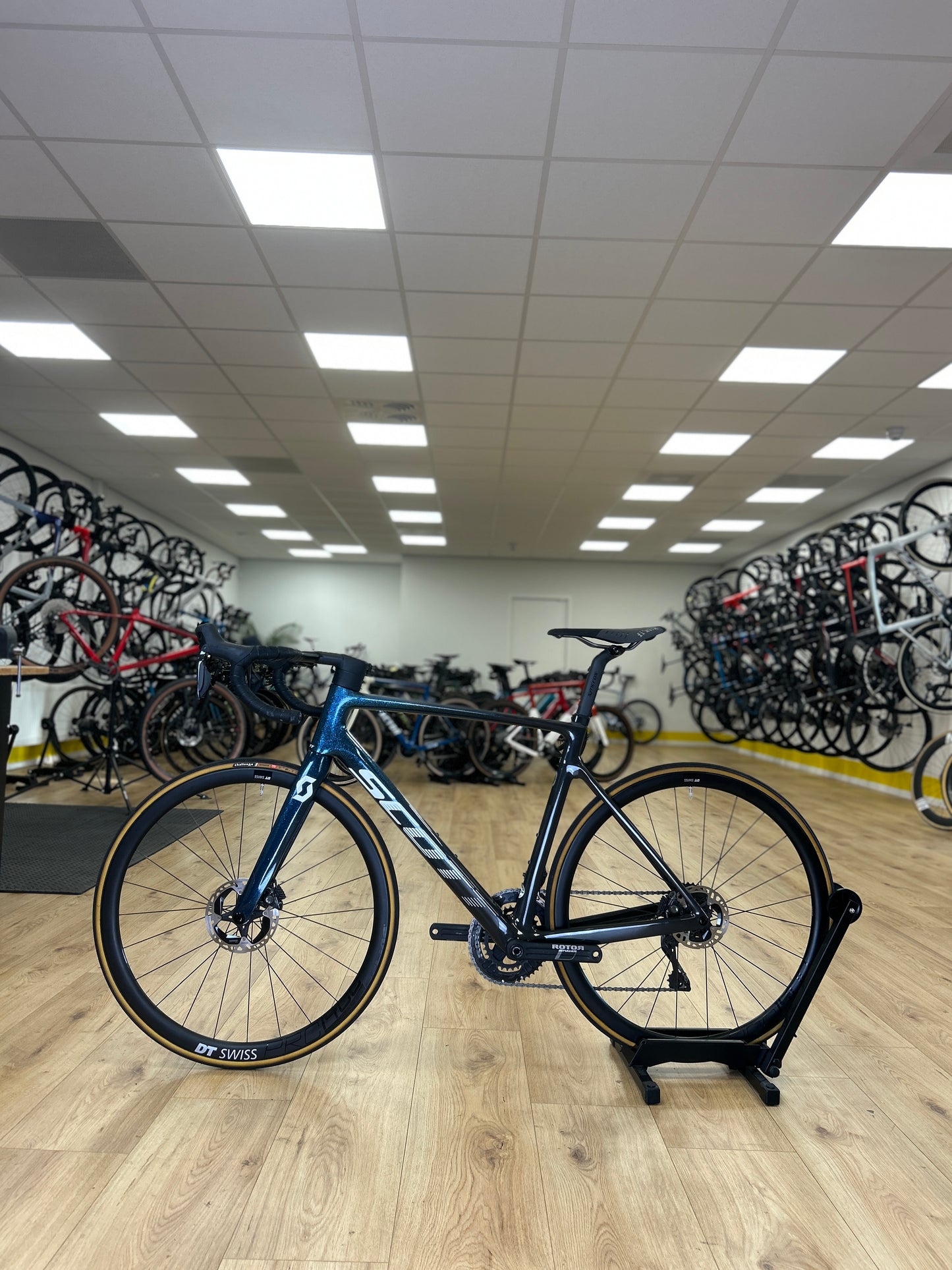 500km Scott Addict RC Pro Di2 Carbon Racefiets