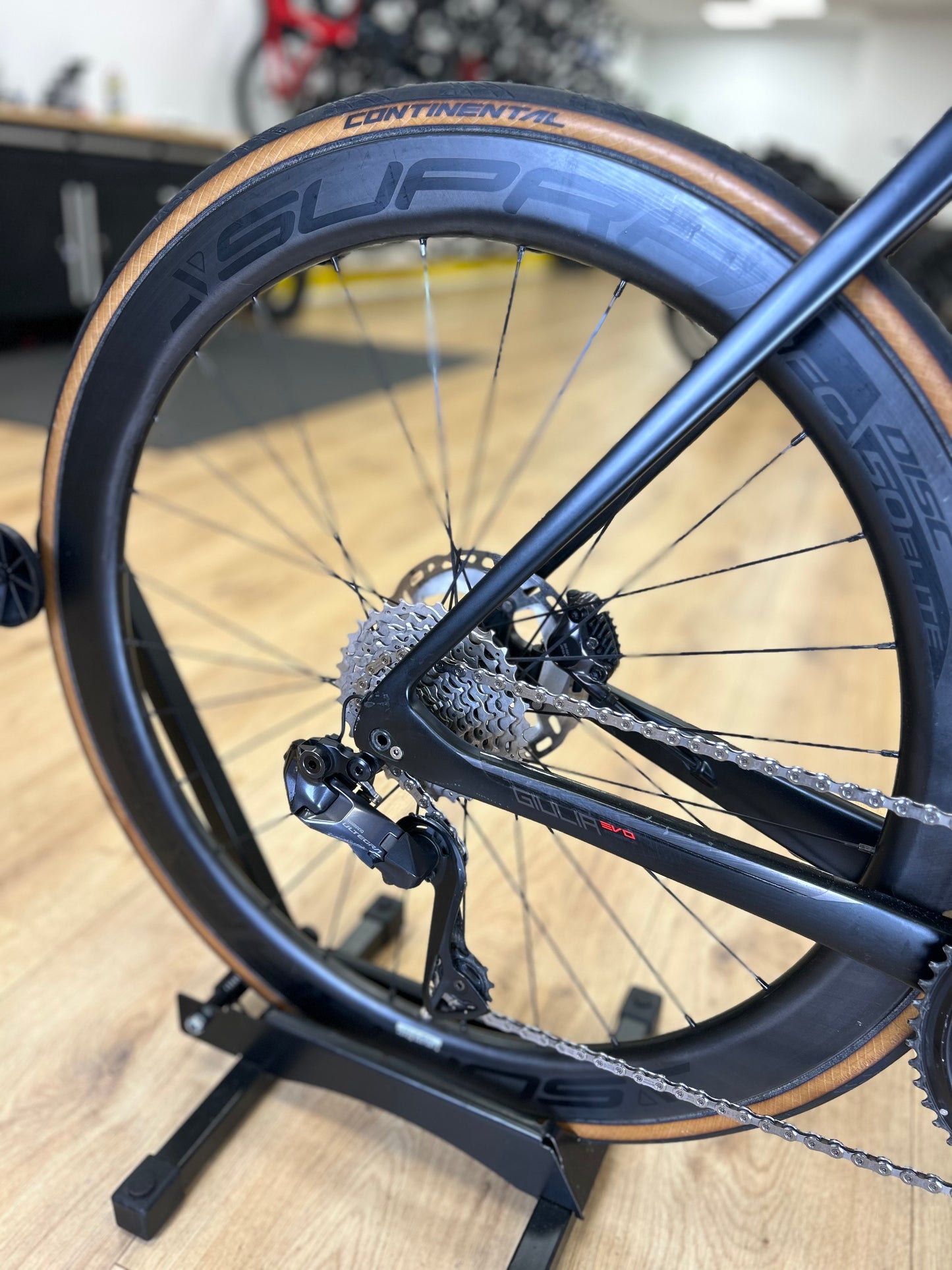 Sensa Giulia Evo Di2 Carbon Disc Racefiets