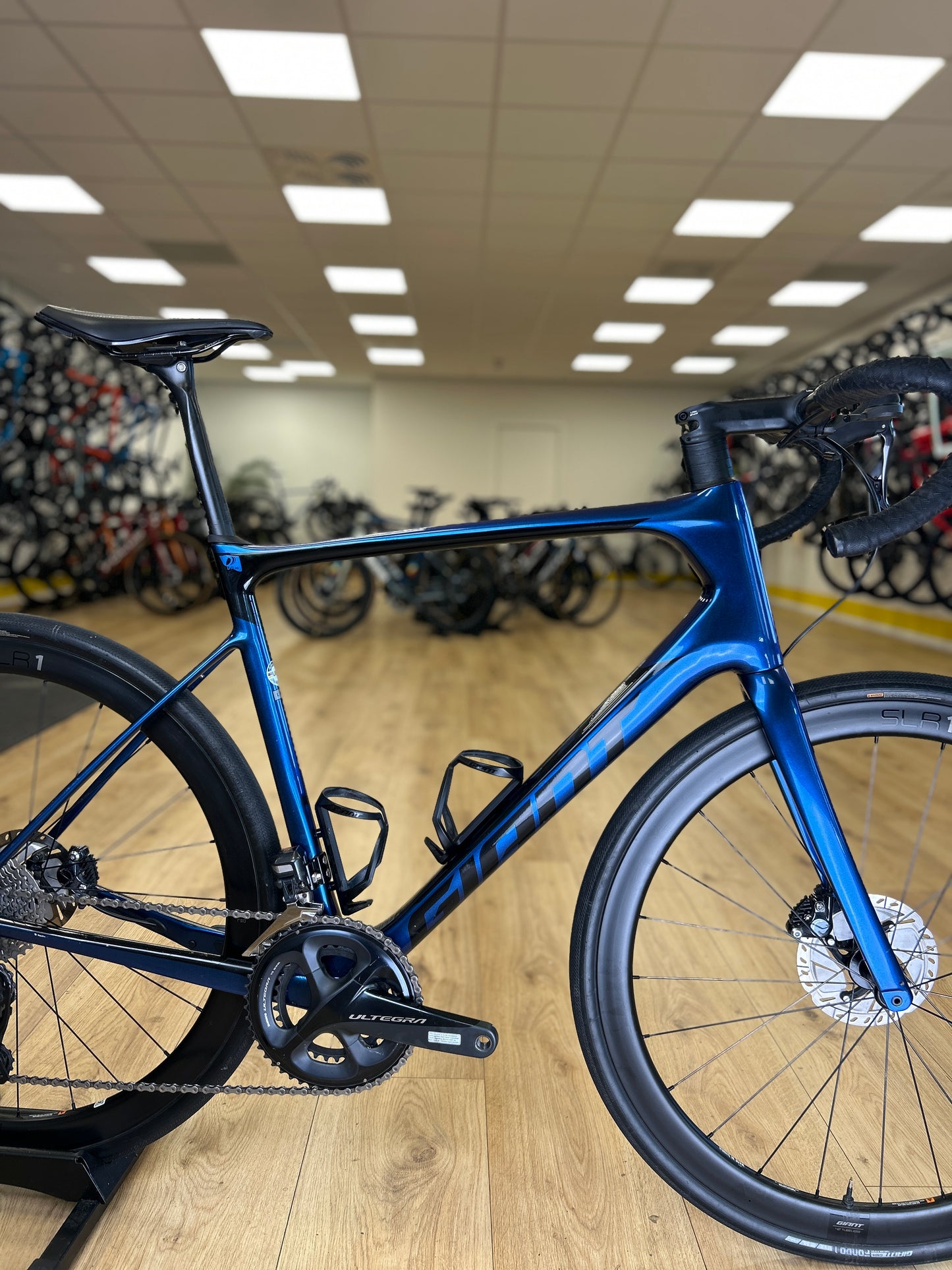 Giant Defy Advanced Pro 1 Di2 Carbon Racefiets