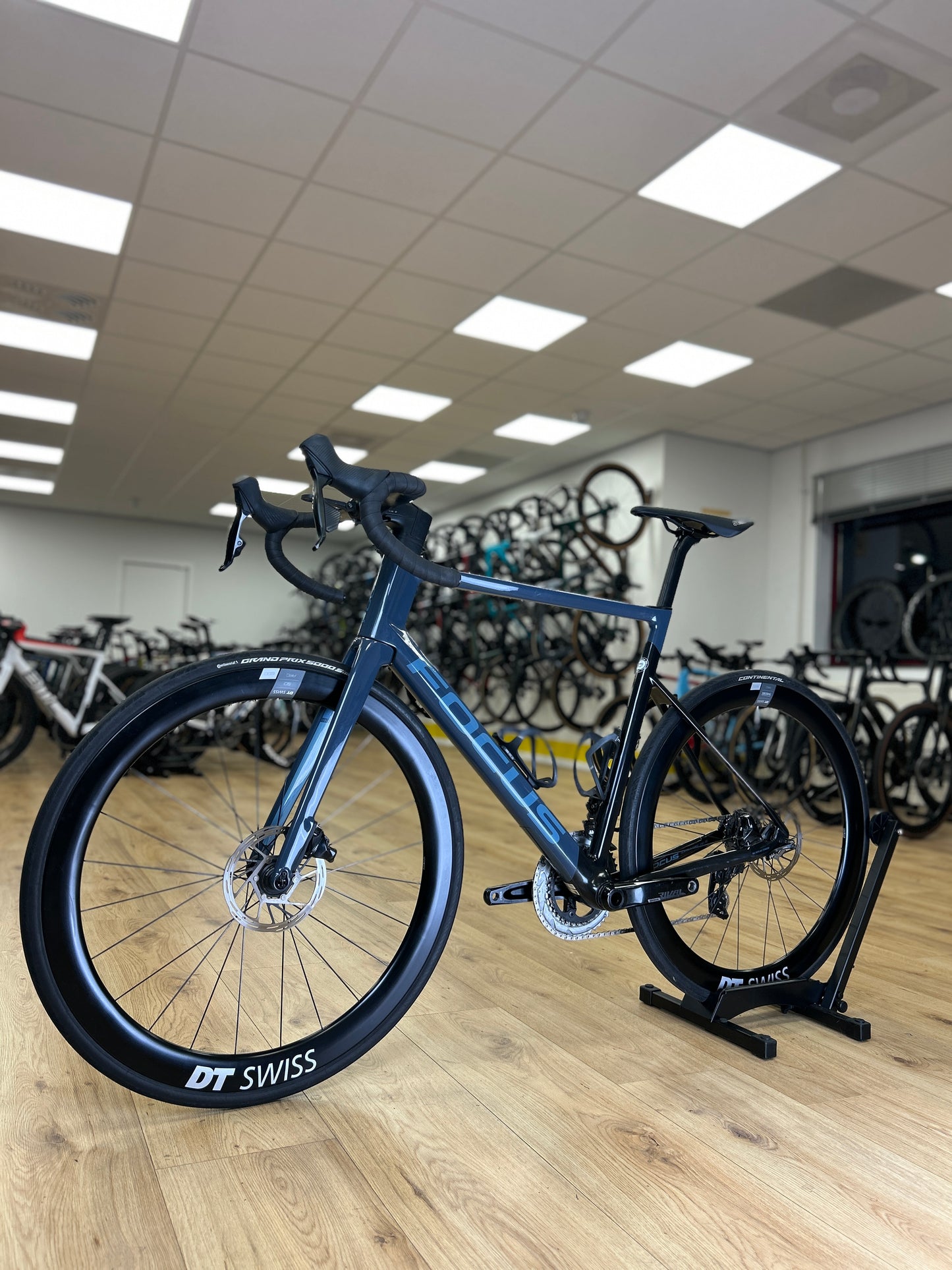 Focus Izalco MAX 9.7 AXS Carbon Racefiets