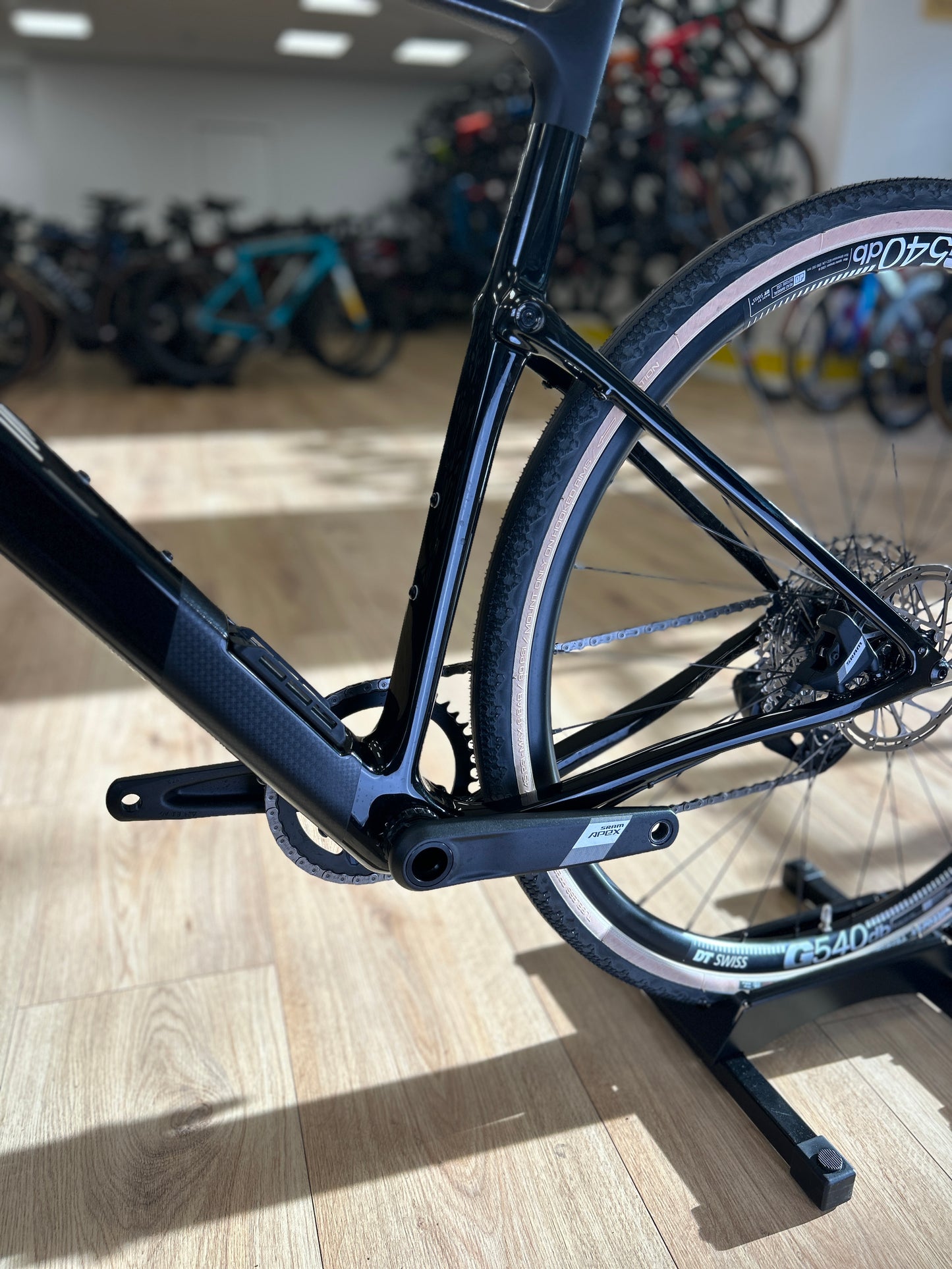SHOWROOM MODEL Cannondale Topstone LG AXS Gravel Fiets