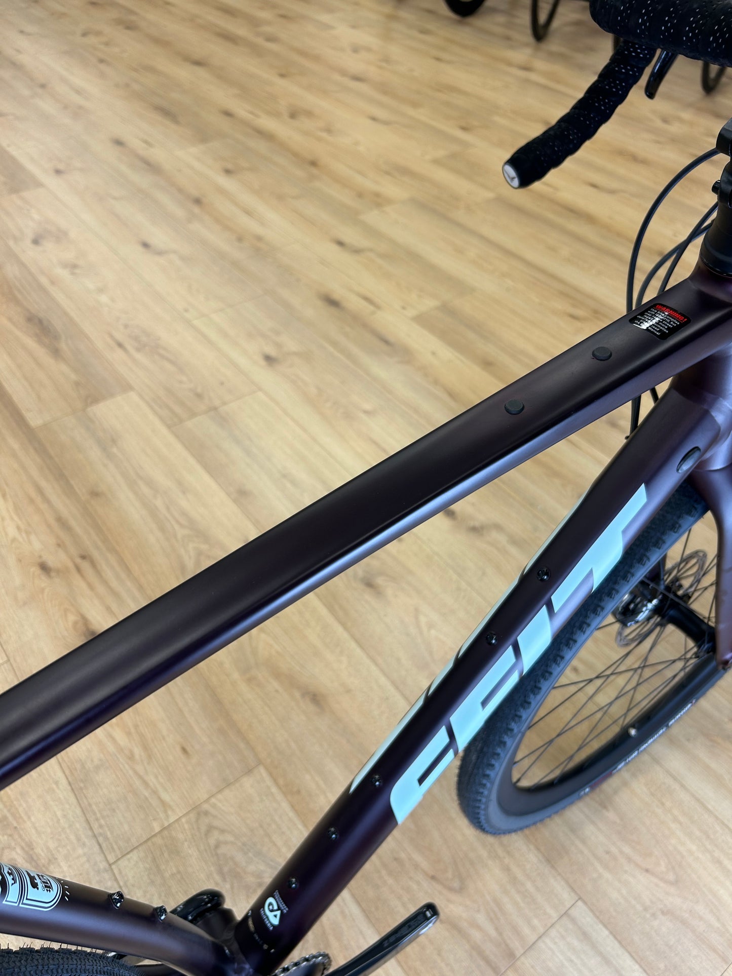 Showroom Model Felt Breed Disc Gravel