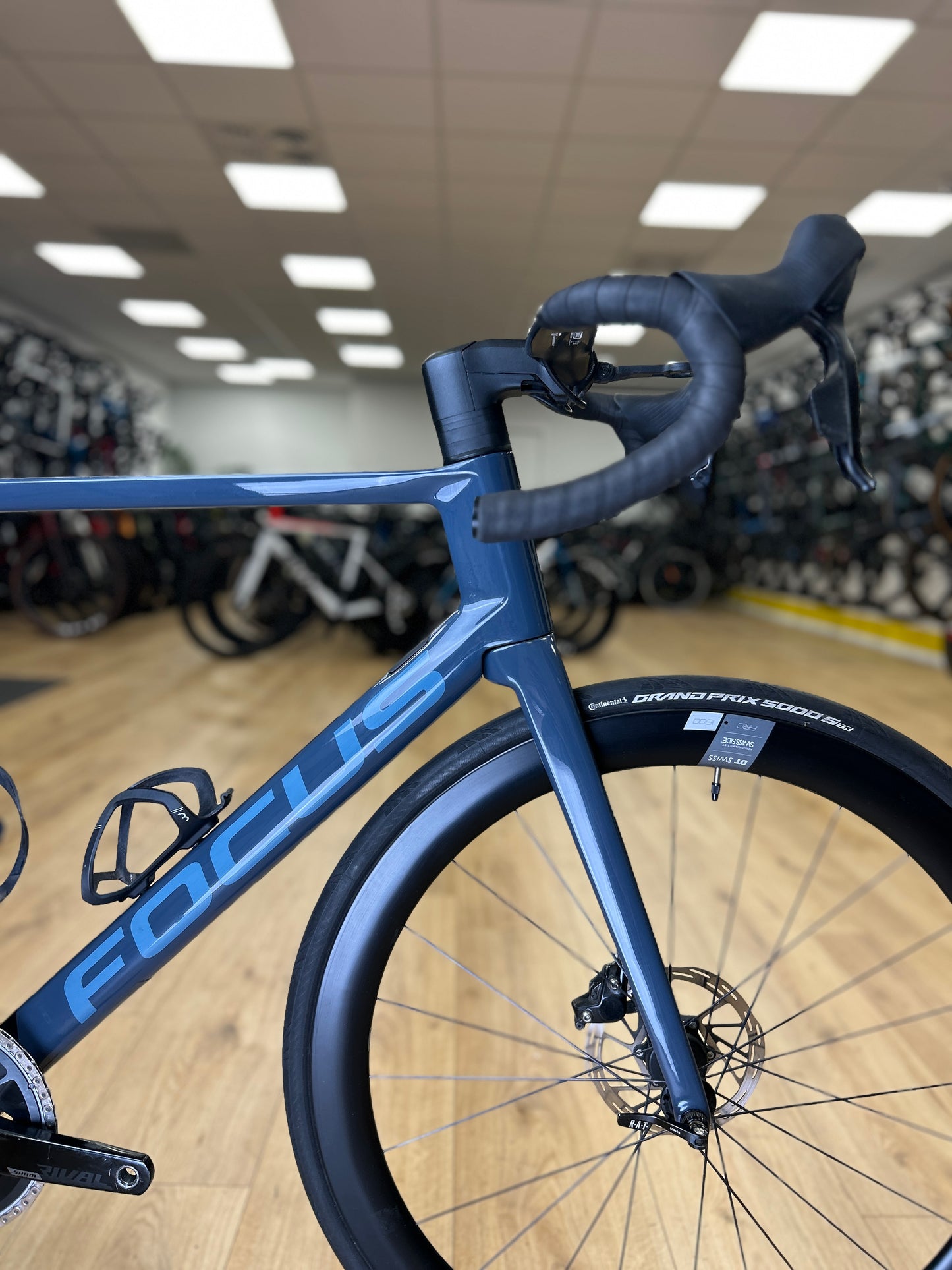 Focus Izalco MAX 9.7 AXS Carbon Racefiets