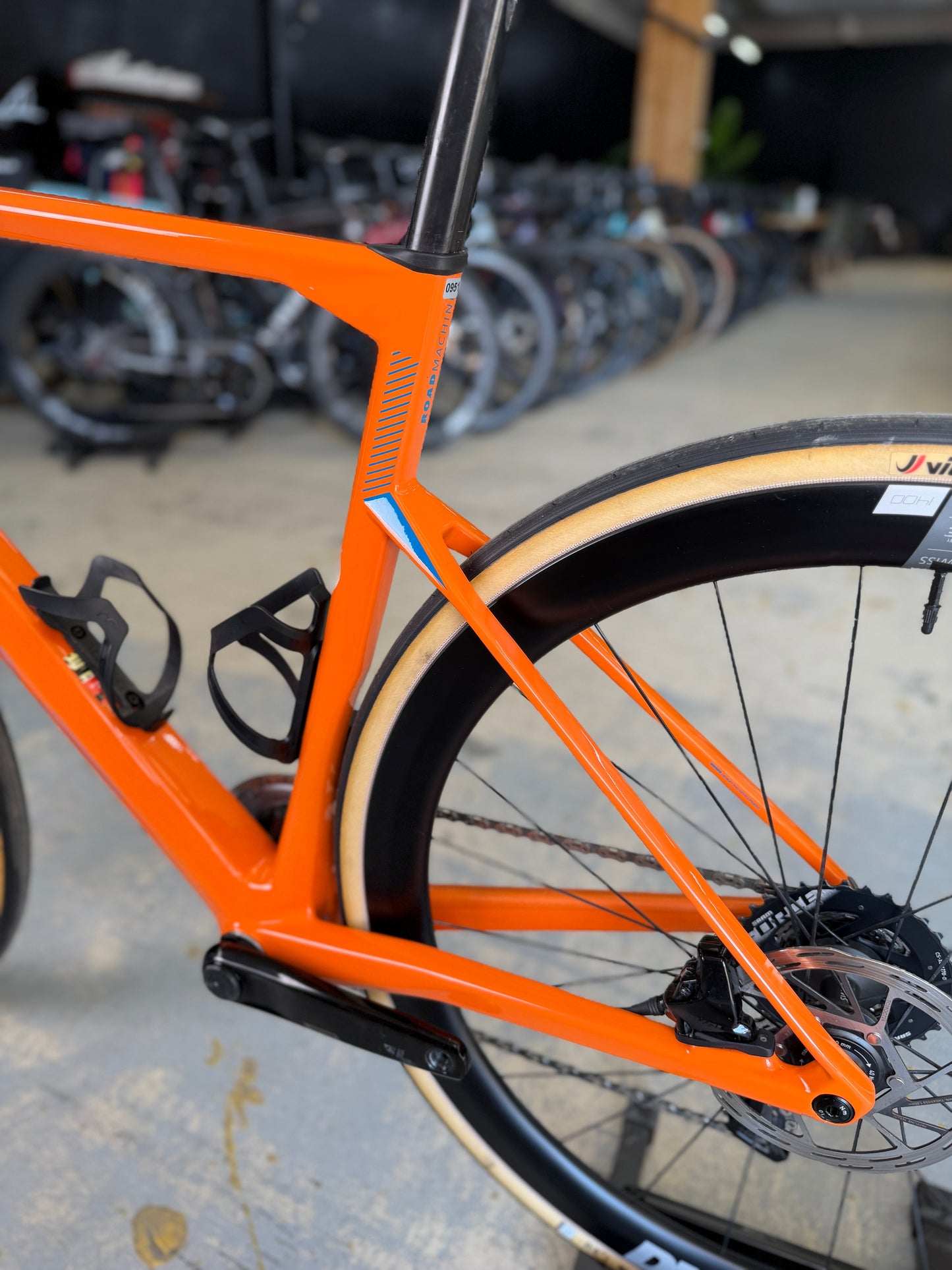 BMC Roadmachine ONE AXS Carbon Racefiets
