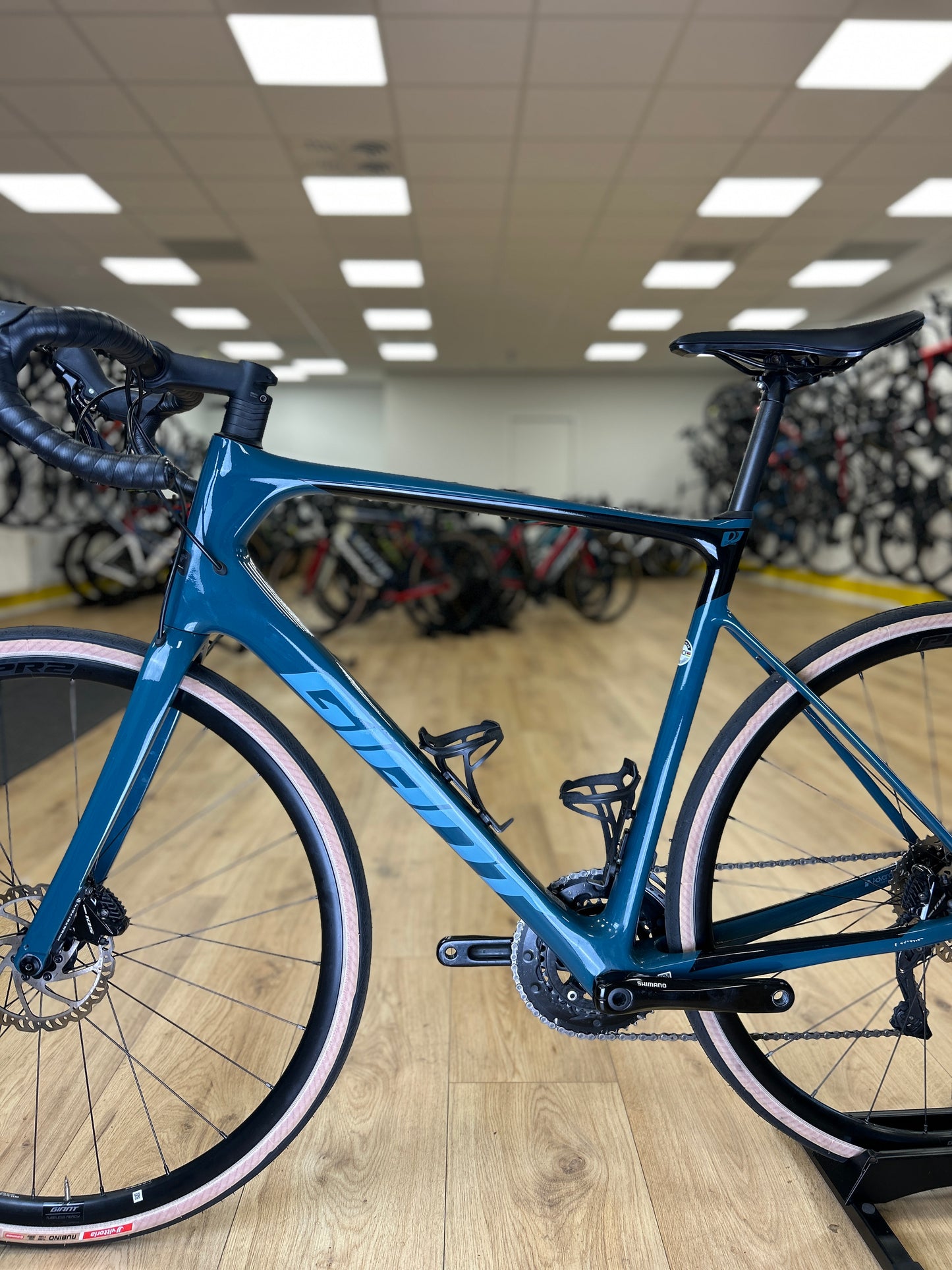 Giant Defy Carbon Racefiets