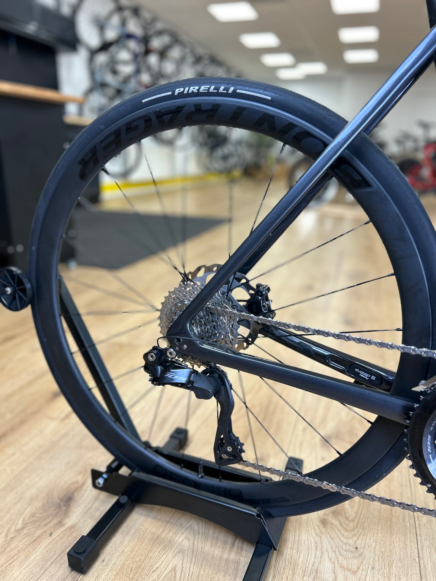 250km Trek Émonda SL6 Di2 Carbon Racefiets