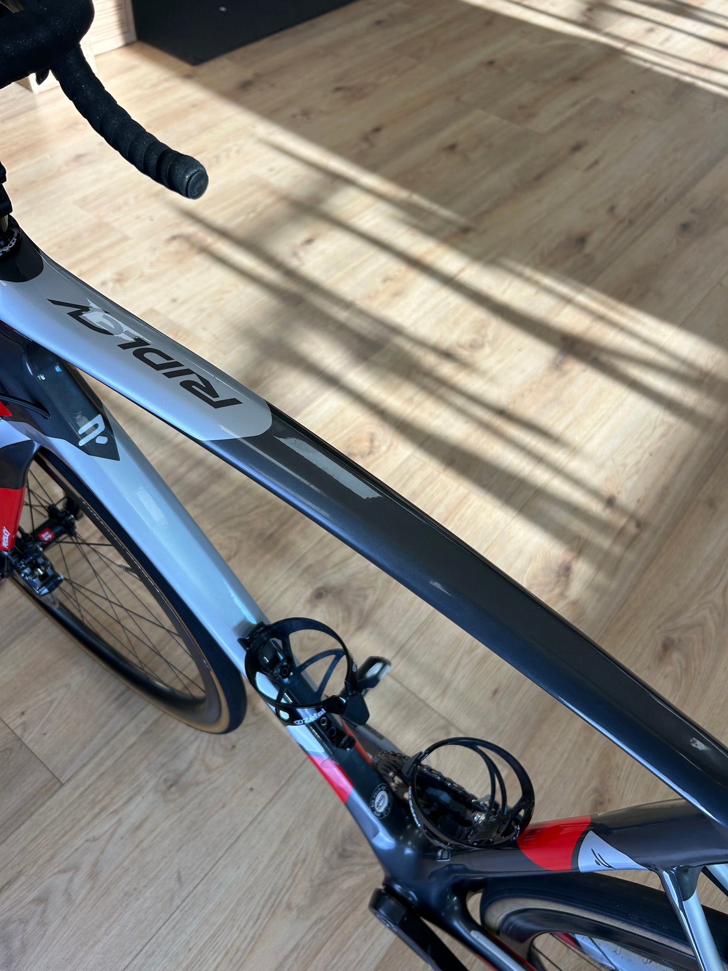 Ridley Fenix Carbon Ultegra Disc Racefiets