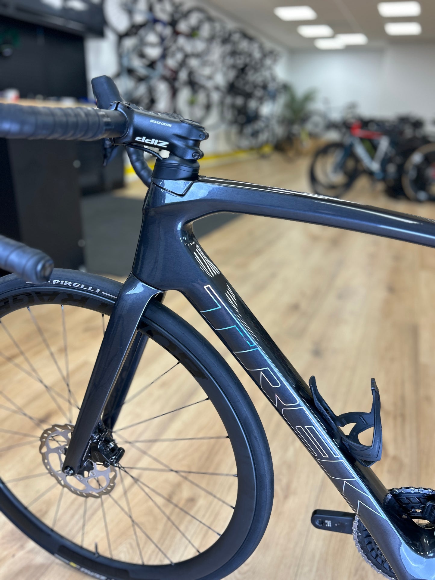 250km Trek Émonda SL6 Di2 Carbon Racefiets