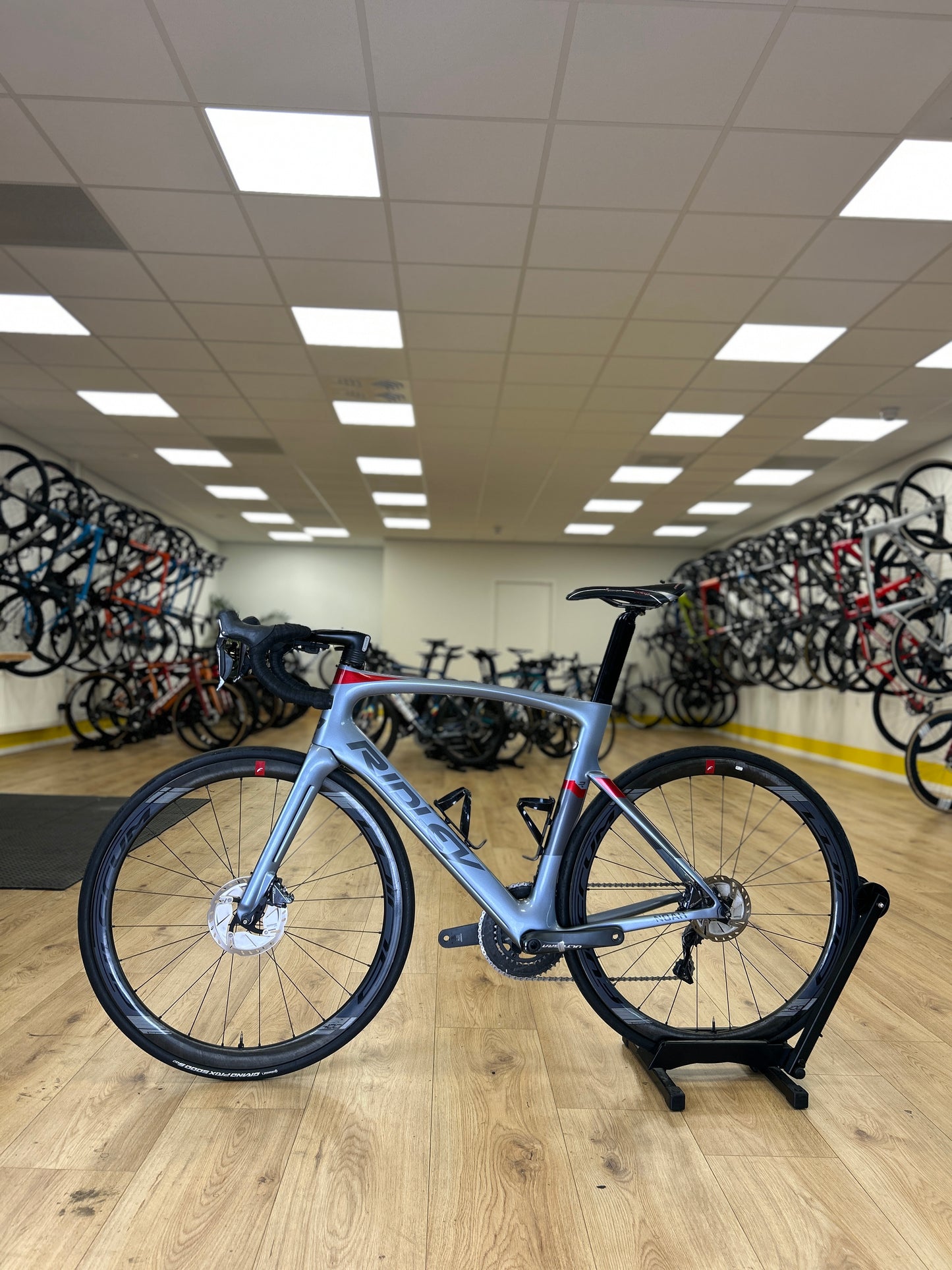 Ridley Noah Aero+ DI2 Carbon Disc Racefiets