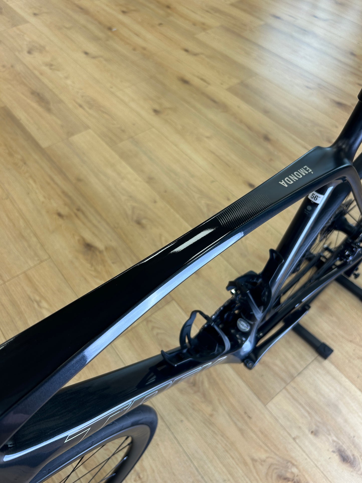 250km Trek Émonda SL6 Di2 Carbon Racefiets