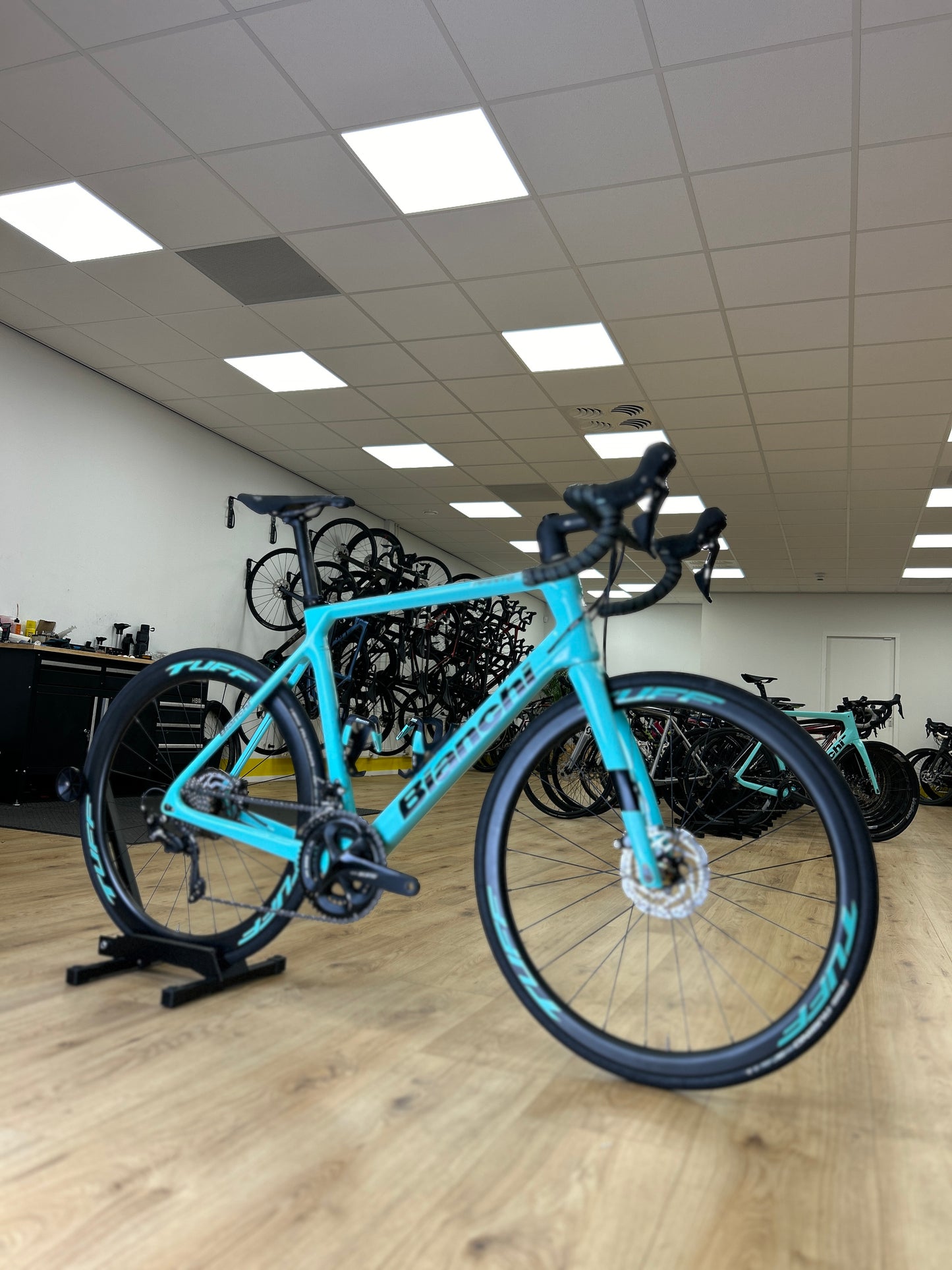 Bianchi Infinito Carbon Disc Racefiets