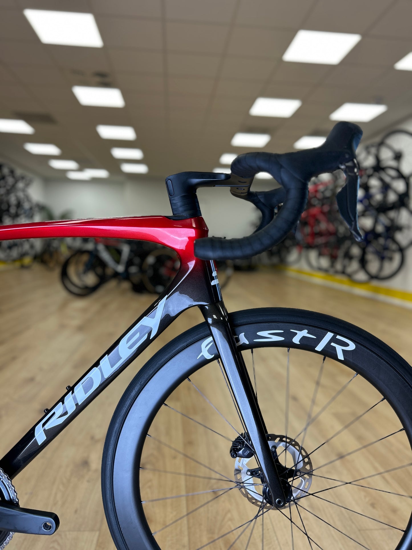 500km Ridley Fenix SLiC Di2 Carbon Racefiets