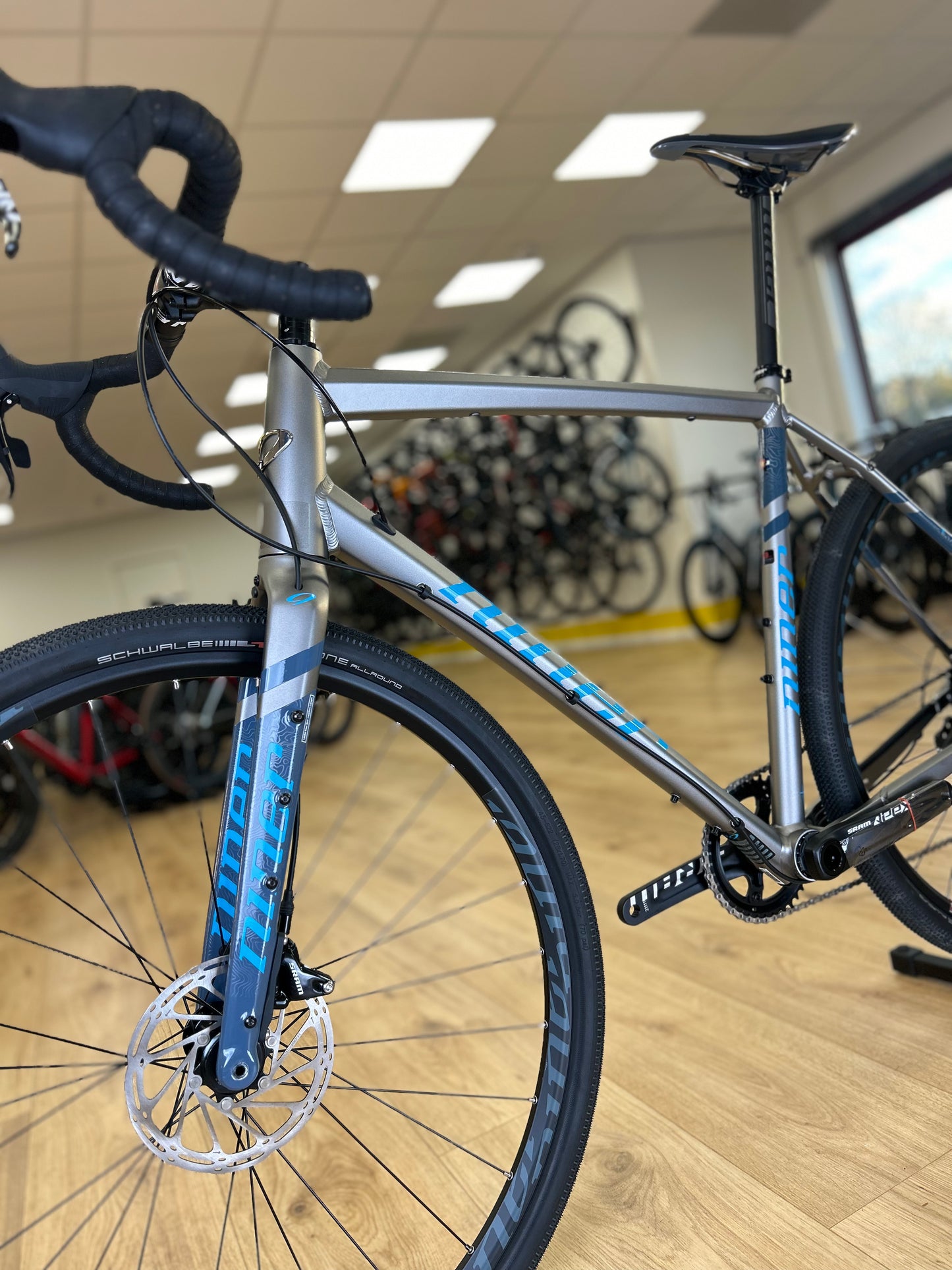 NIEUWE Niner RLT 9 Gravelbike