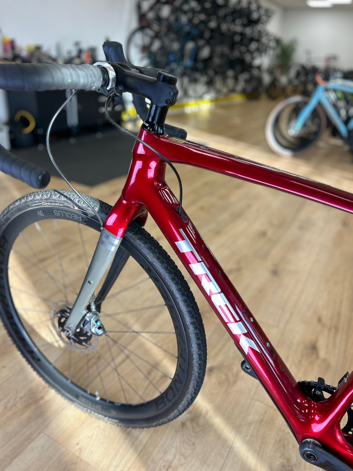Trek Checkpoint SL7 Carbon Disc Racefiets