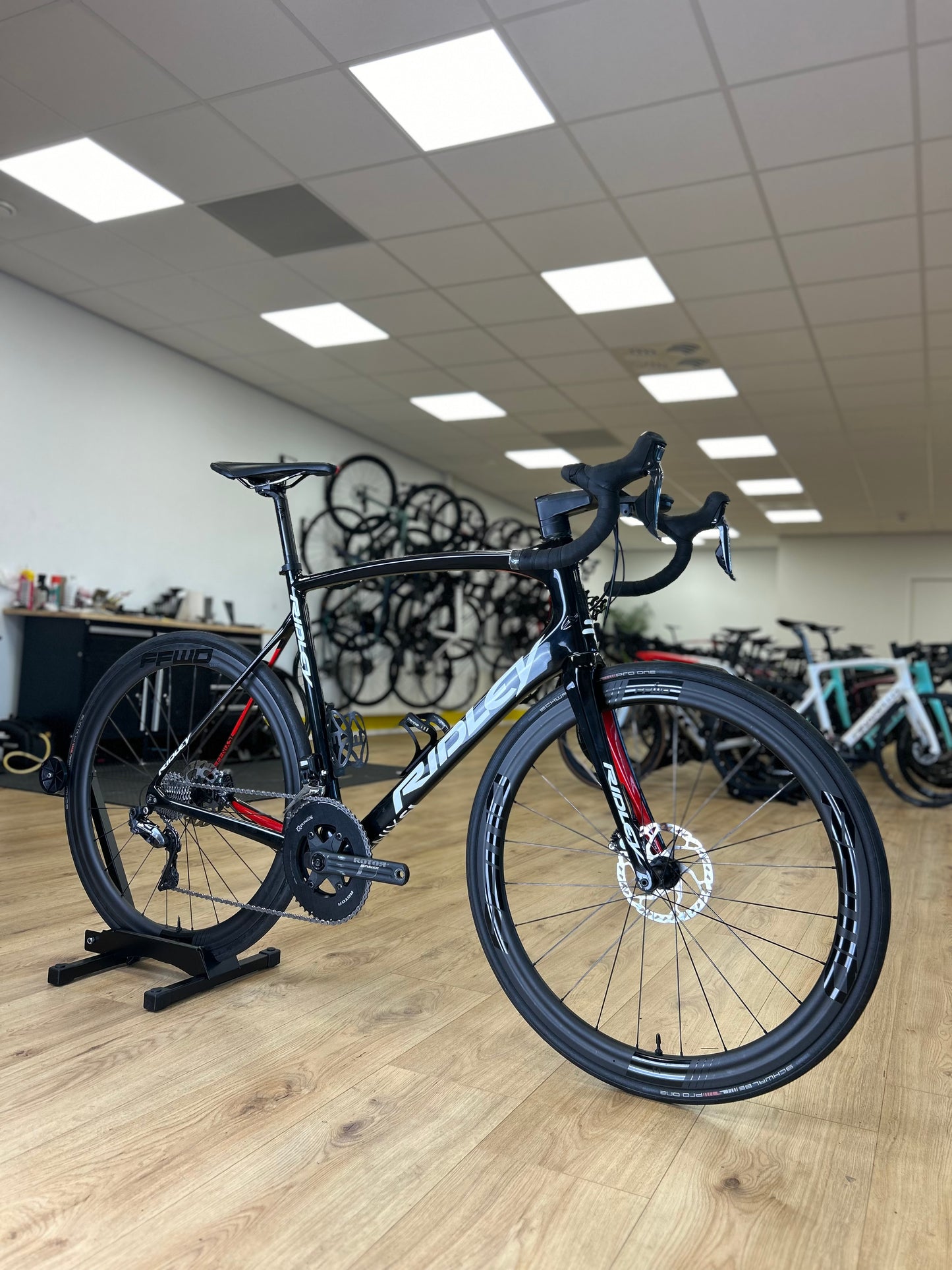 Ridley Fenix SL Di2 Carbon Disc Racefiets