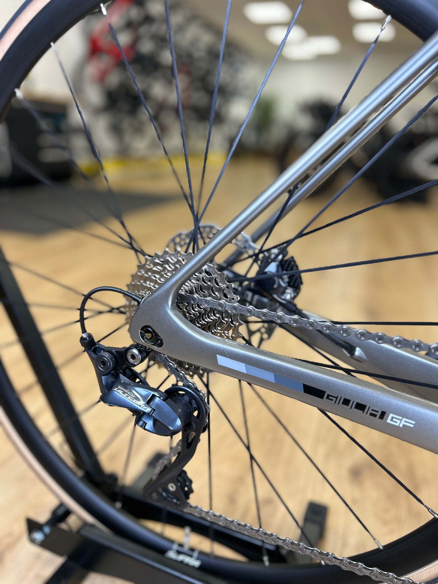 Showroom Model Sensa Giulia GF Carbon Disc Racefiets
