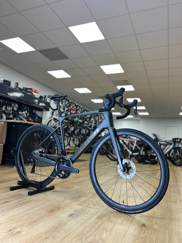 0km Showroom Model Sensa Giulia GF Di2 Carbon Racefiets