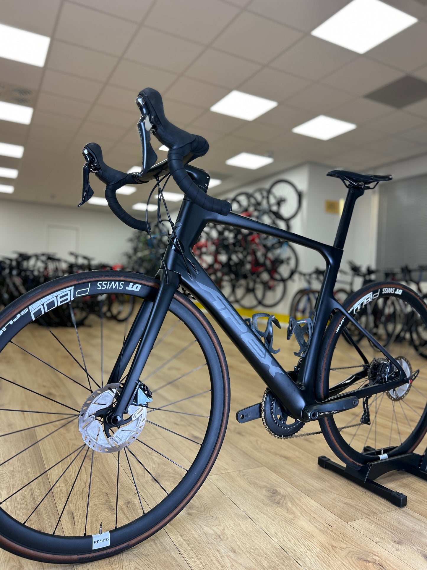 Apex Flare Carbon Racefiets