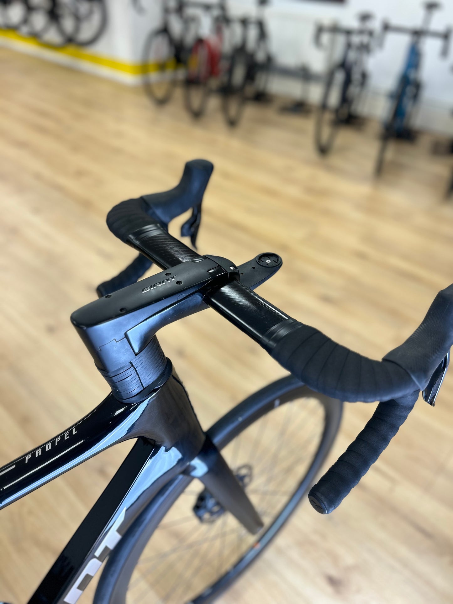 Giant Propel Advanced SL AXS Carbon Road Bike