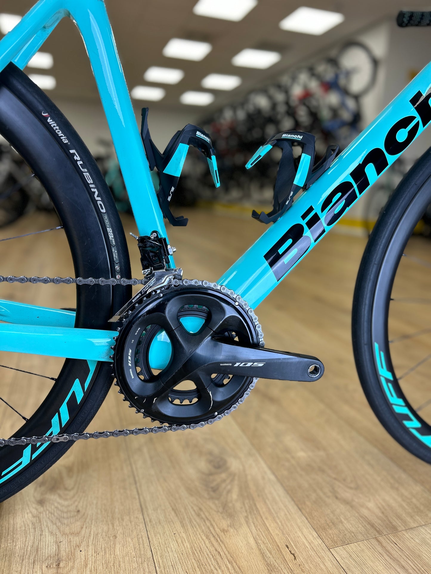 Bianchi Infinito Carbon Disc Racefiets