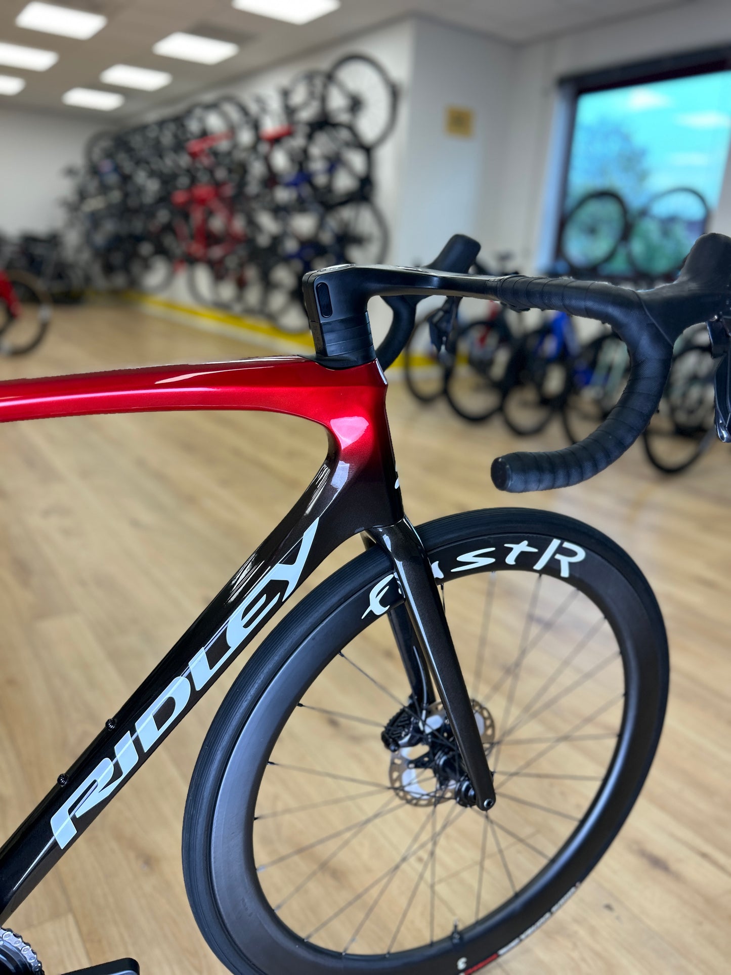 500km Ridley Fenix SLiC Di2 Carbon Racefiets