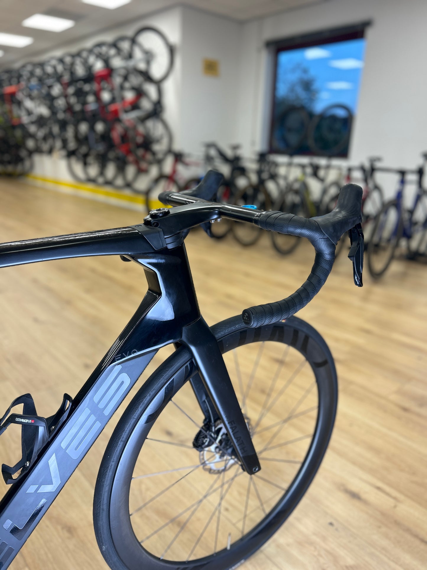 Elves Falath Pro Di2 Carbon Racefiets