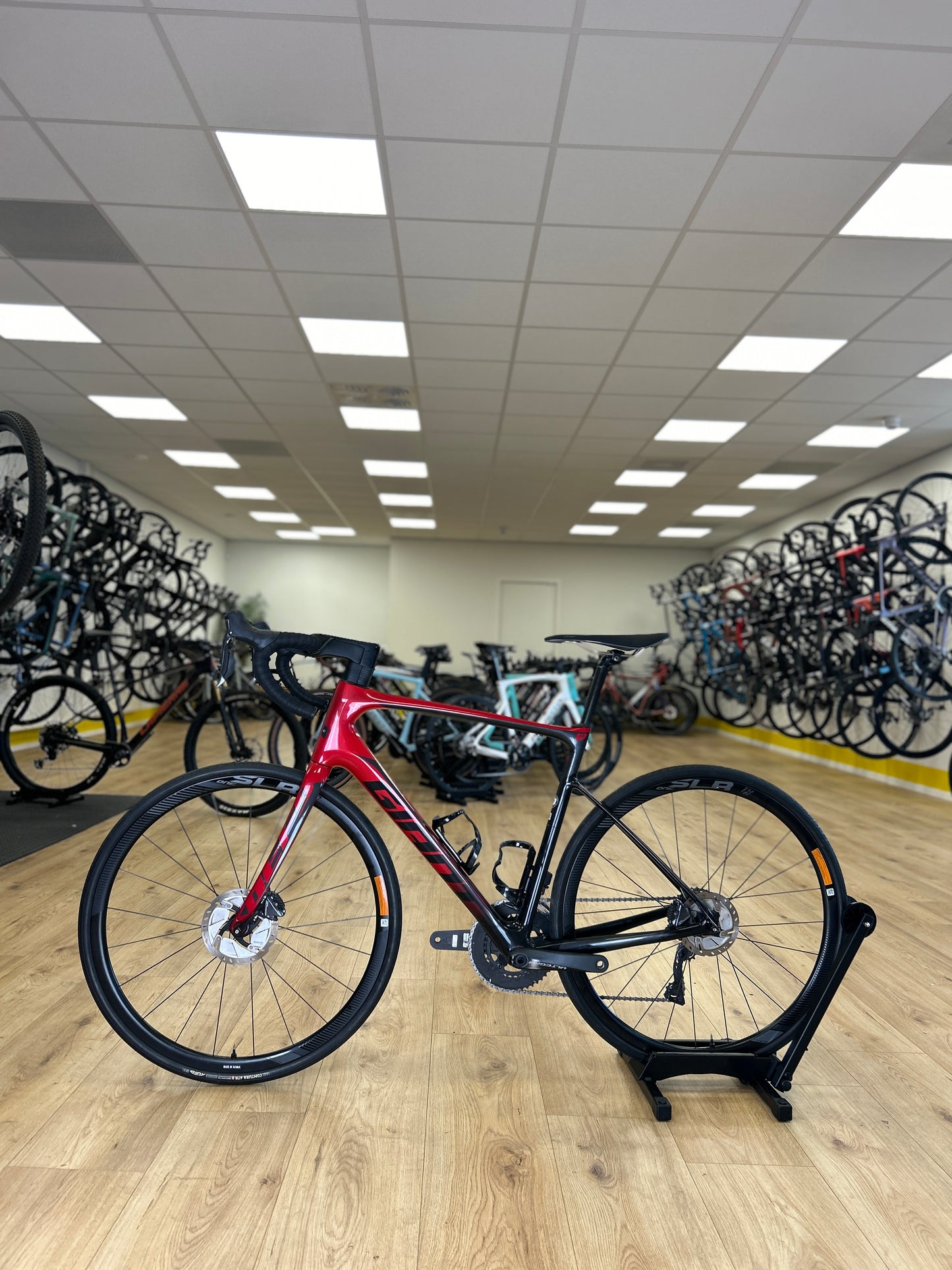Giant Defy Pro Di2 PM Carbon Disc Racefiets