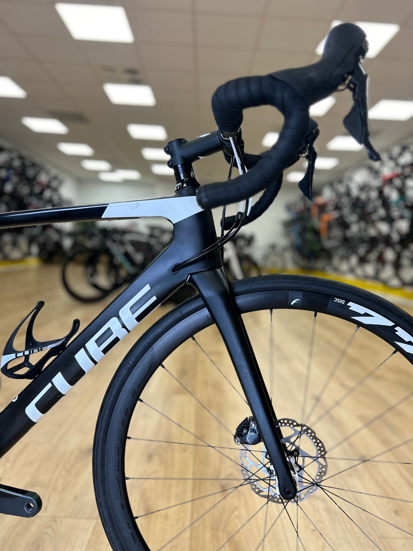Cube Agree Ultegra Carbon Disc Racefiets