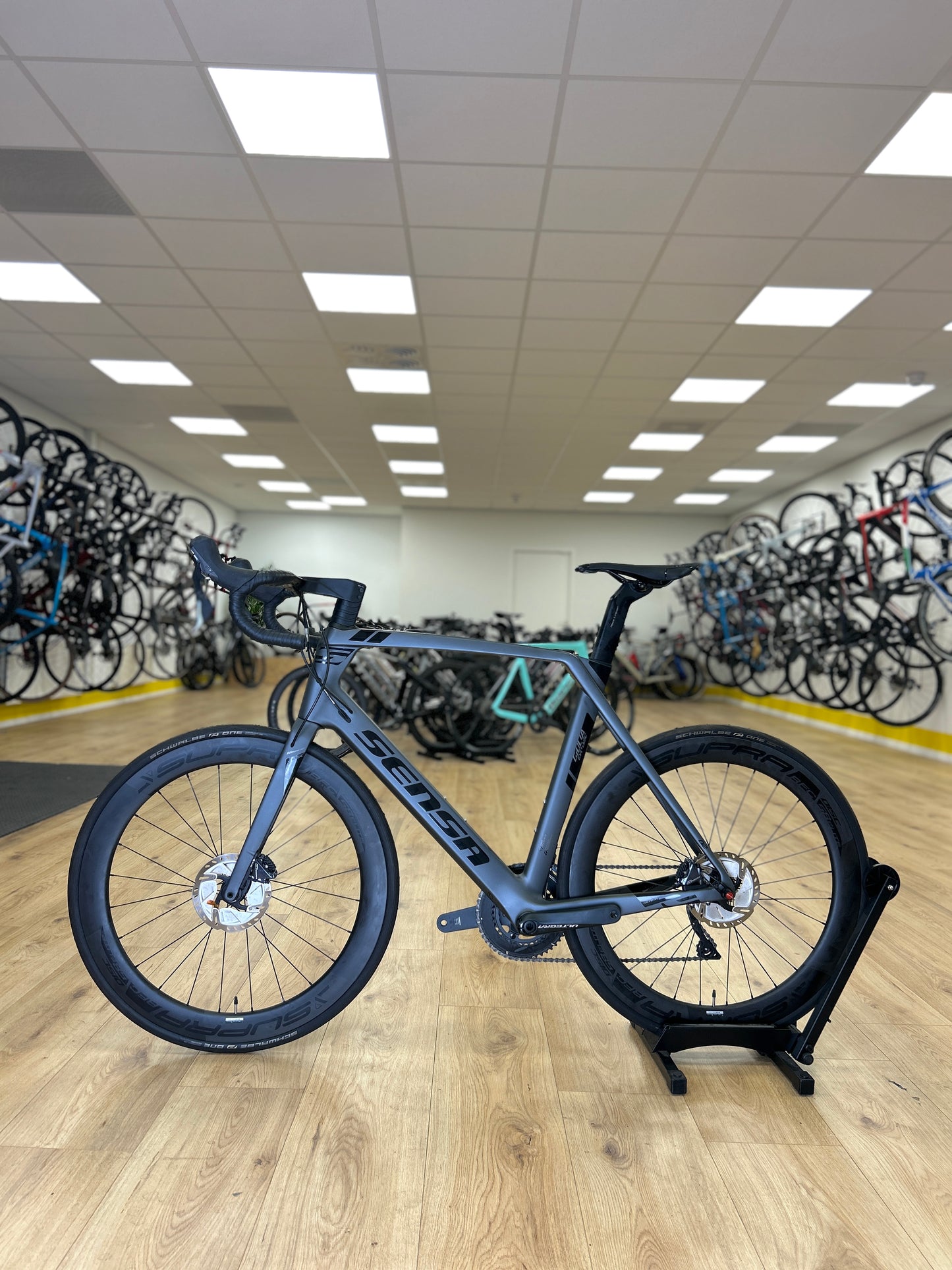 Sensa Giulia Evo Carbon Disc Racefiets