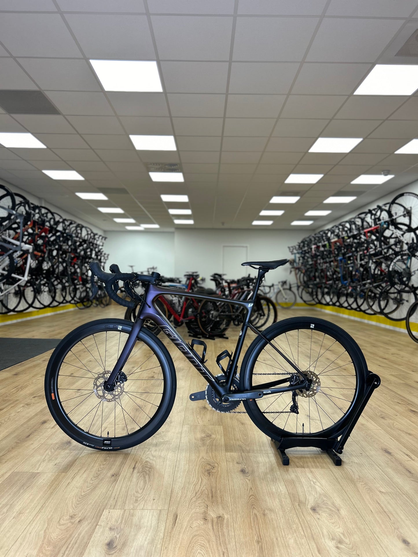 Giant Defy Pro Ultegra Full Carbon Racefiets
