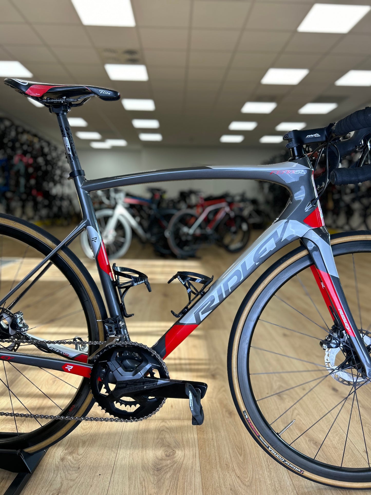Ridley Fenix Carbon Ultegra Disc Racefiets