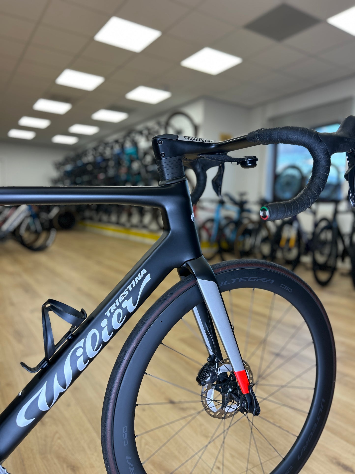 2000km Wilier Filante SLR Di2 Carbon Racefiets