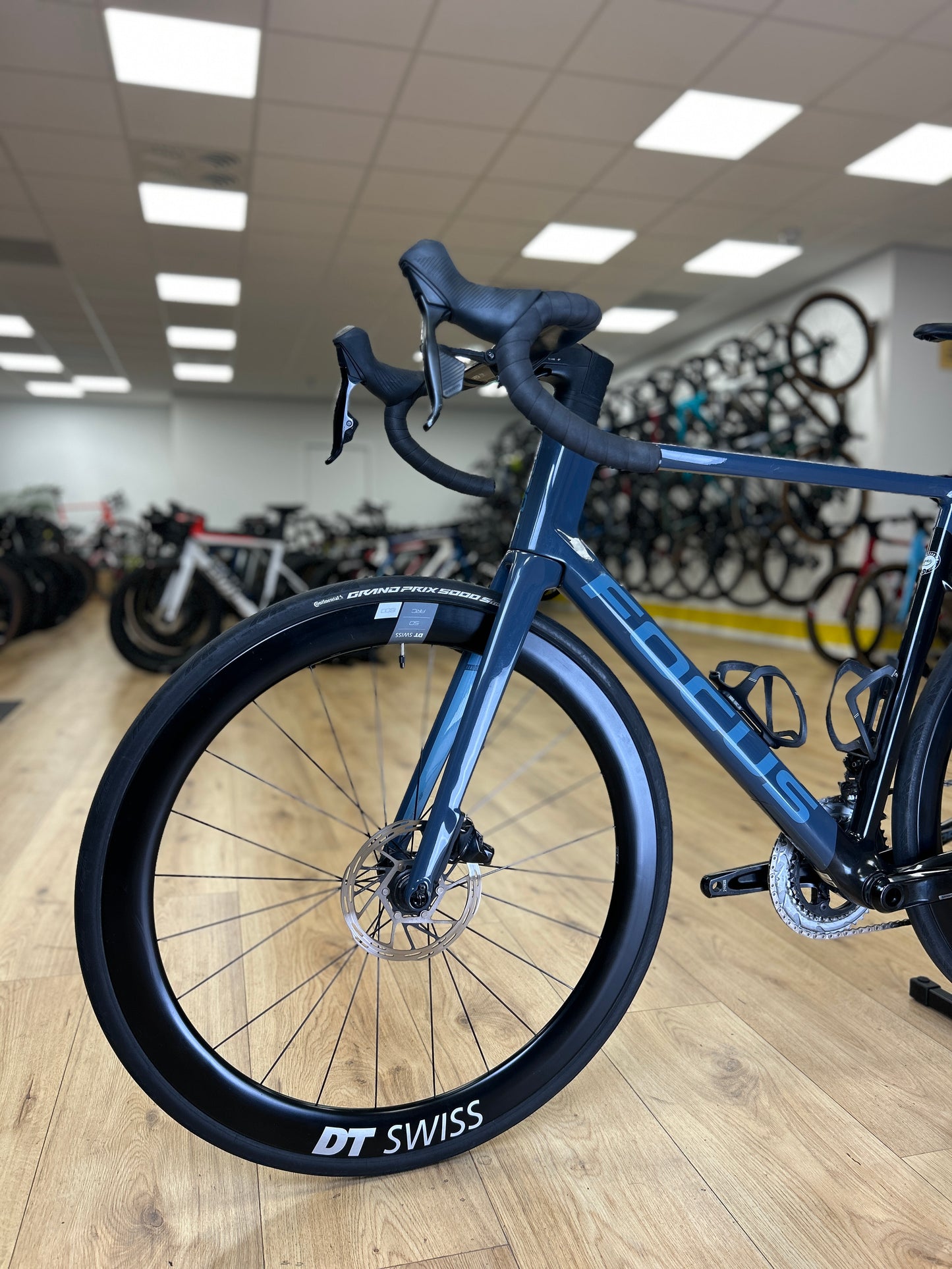 Focus Izalco MAX 9.7 AXS Carbon Racefiets