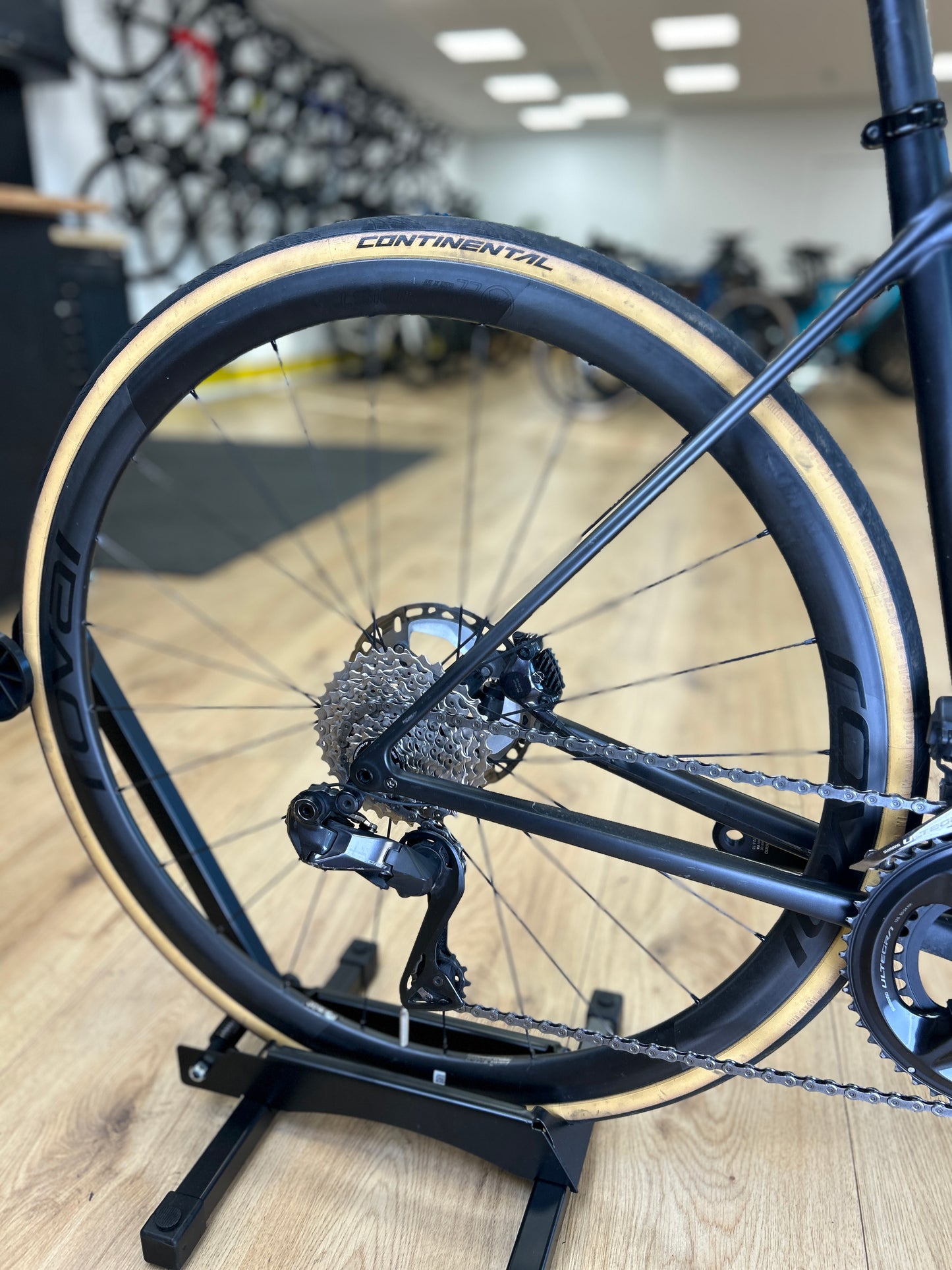 Specialized Aethos Di2 Carbon Racefiets