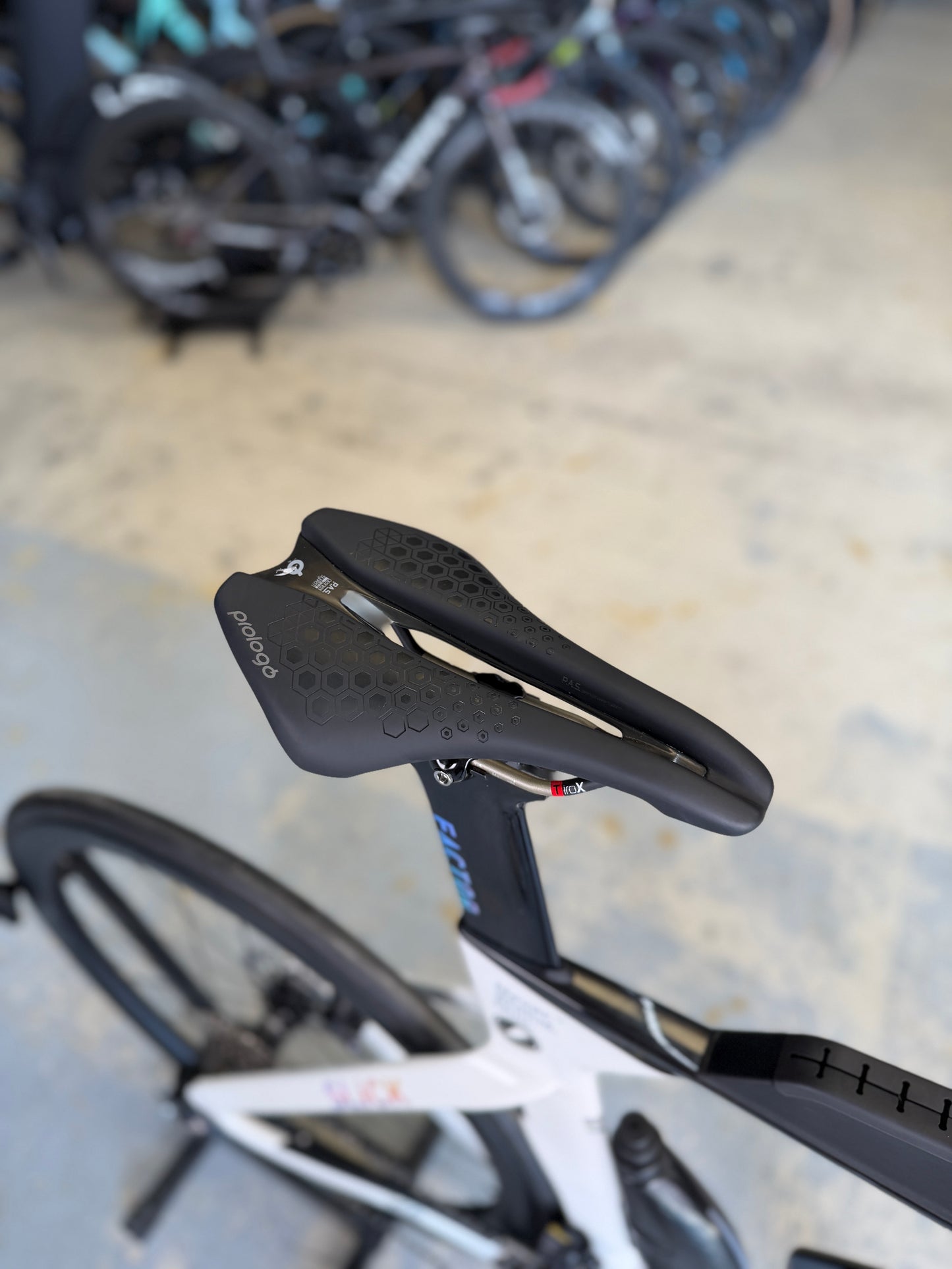 Demo Factor SLiCK Di2 Carbon TT