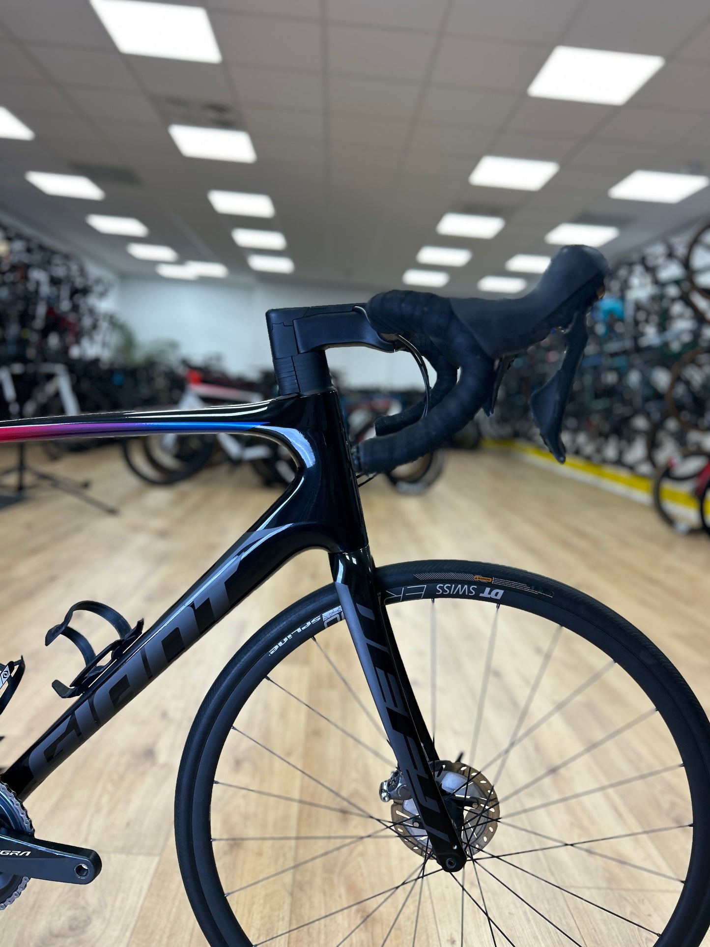 Giant Defy Advanced Carbon Racefiets