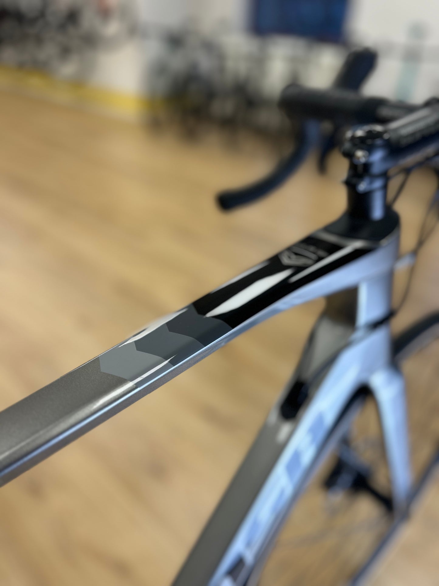 Showroom Model Sensa Giulia GF Carbon Disc Racefiets