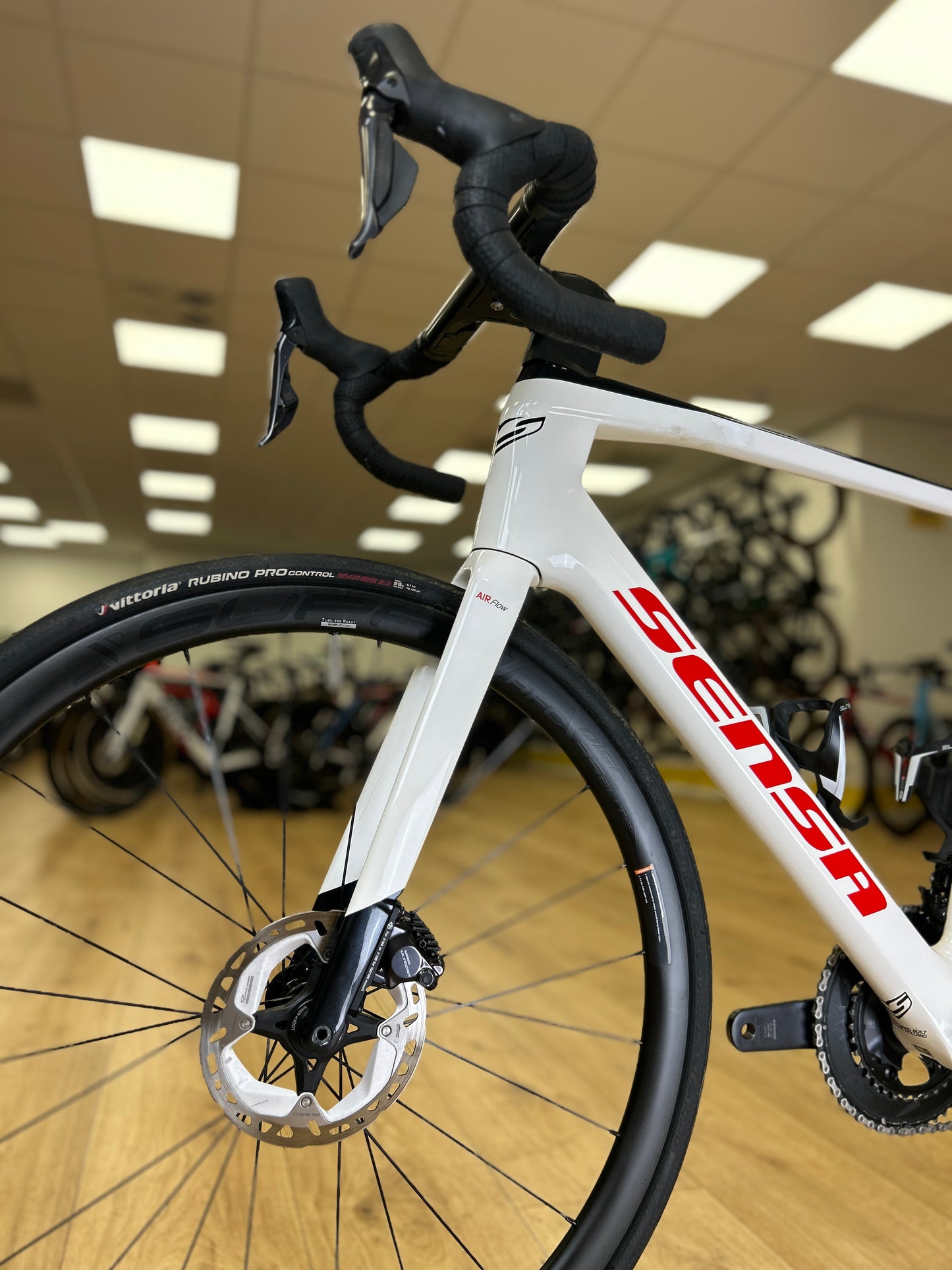 Sensa Giulia Di2 Carbon Racefiets