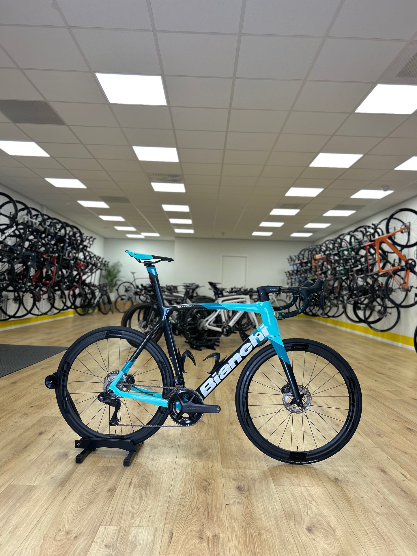 Bianchi Oltre xr4 Di2 Carbon Disc Racefiets