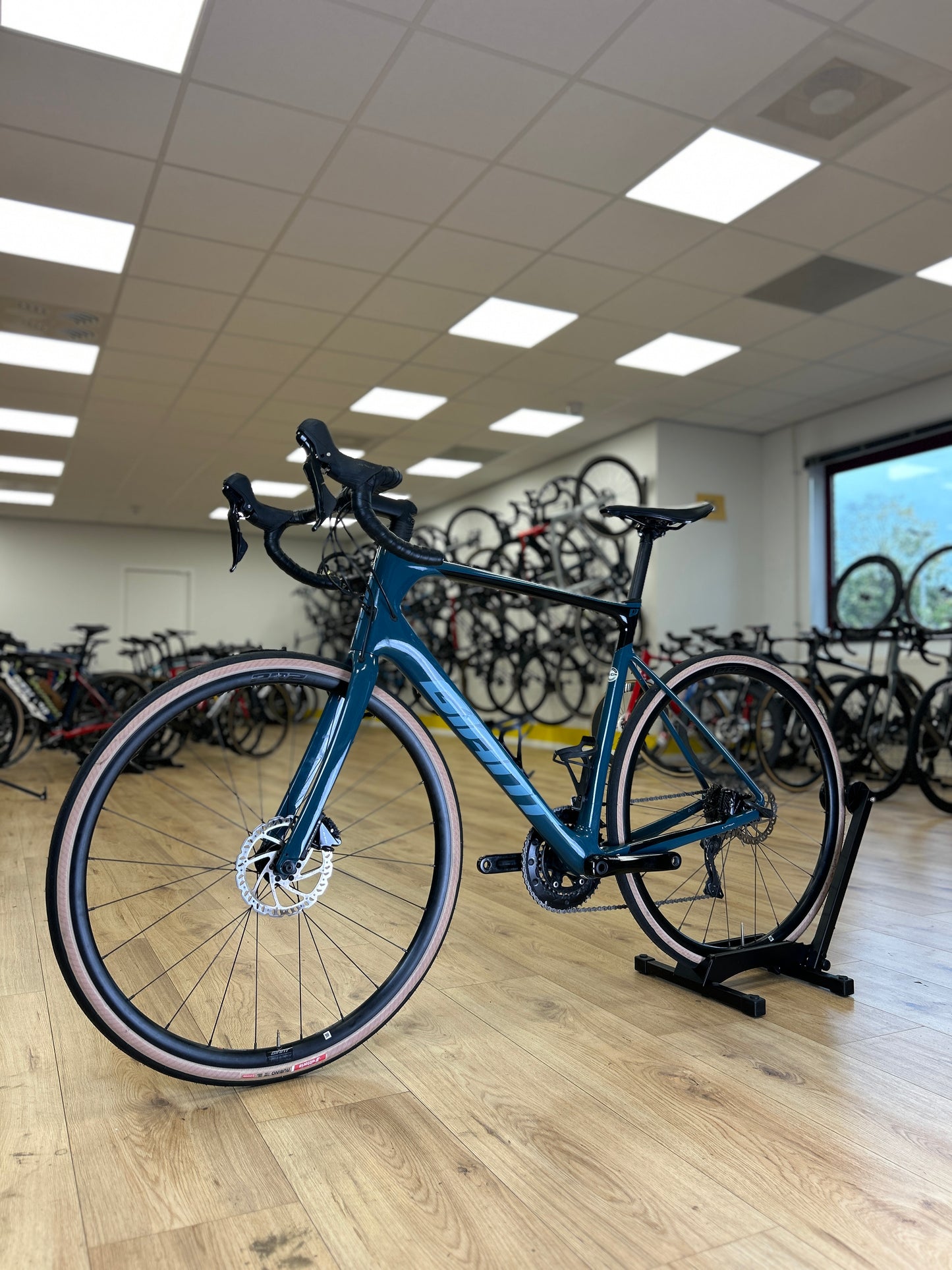 Giant Defy Carbon Racefiets