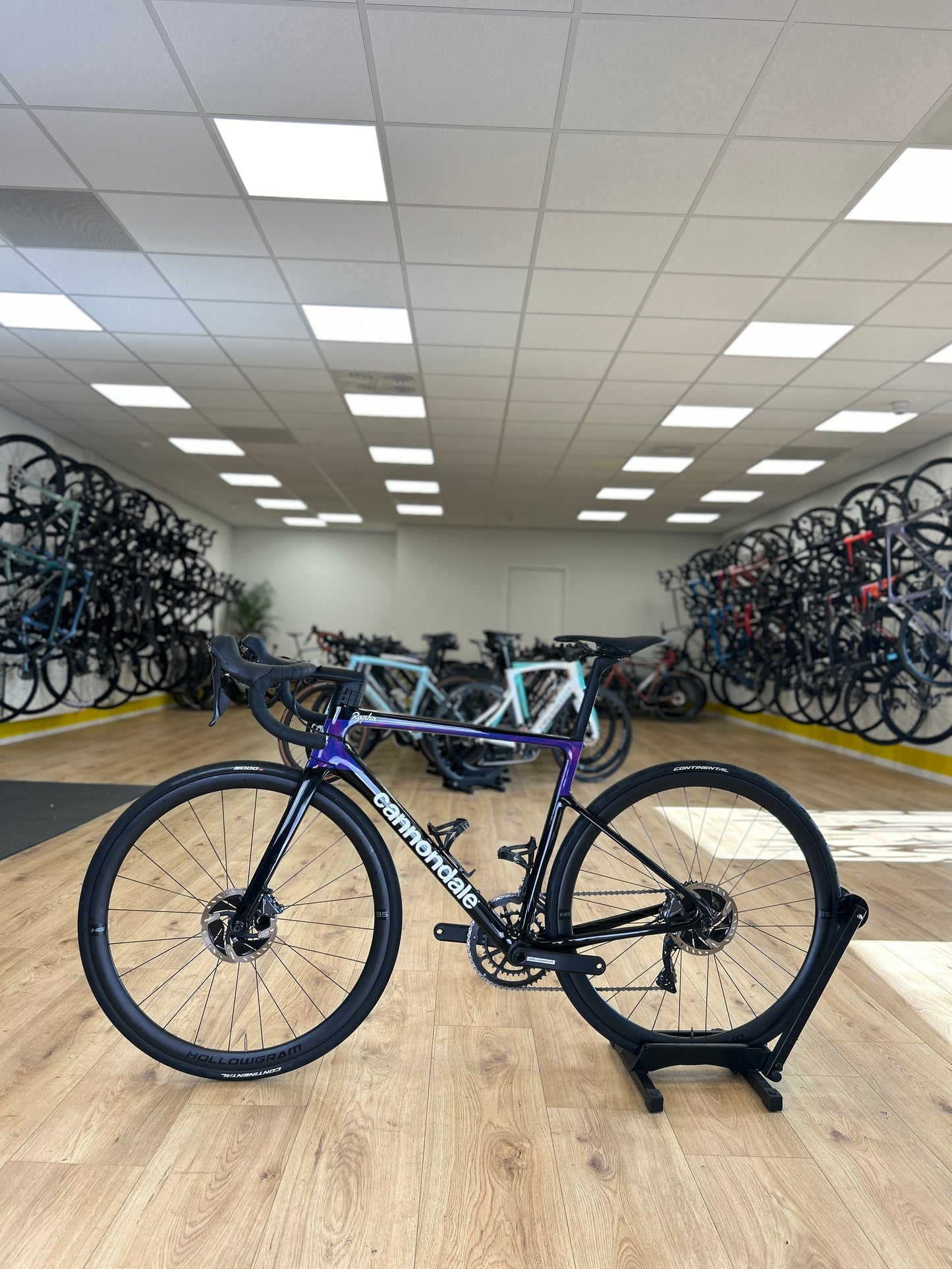 Rapha Cannondale SuperSixEvo HM Carbon Disc Racefiets