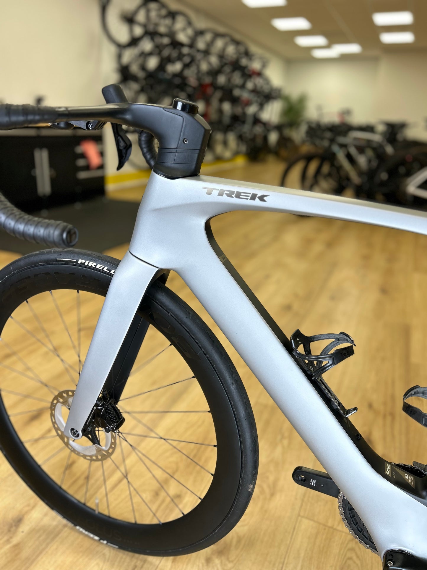 500km Trek Madone SLR 6 Carbon Disc Racefiets