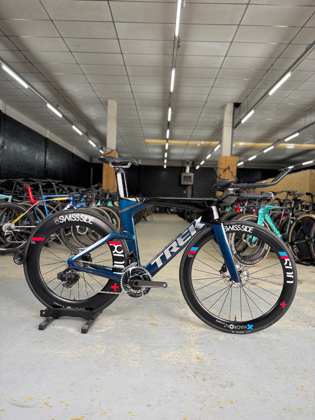 Trek Speed Concept SLR 9 eTap Red Carbon Racefiets