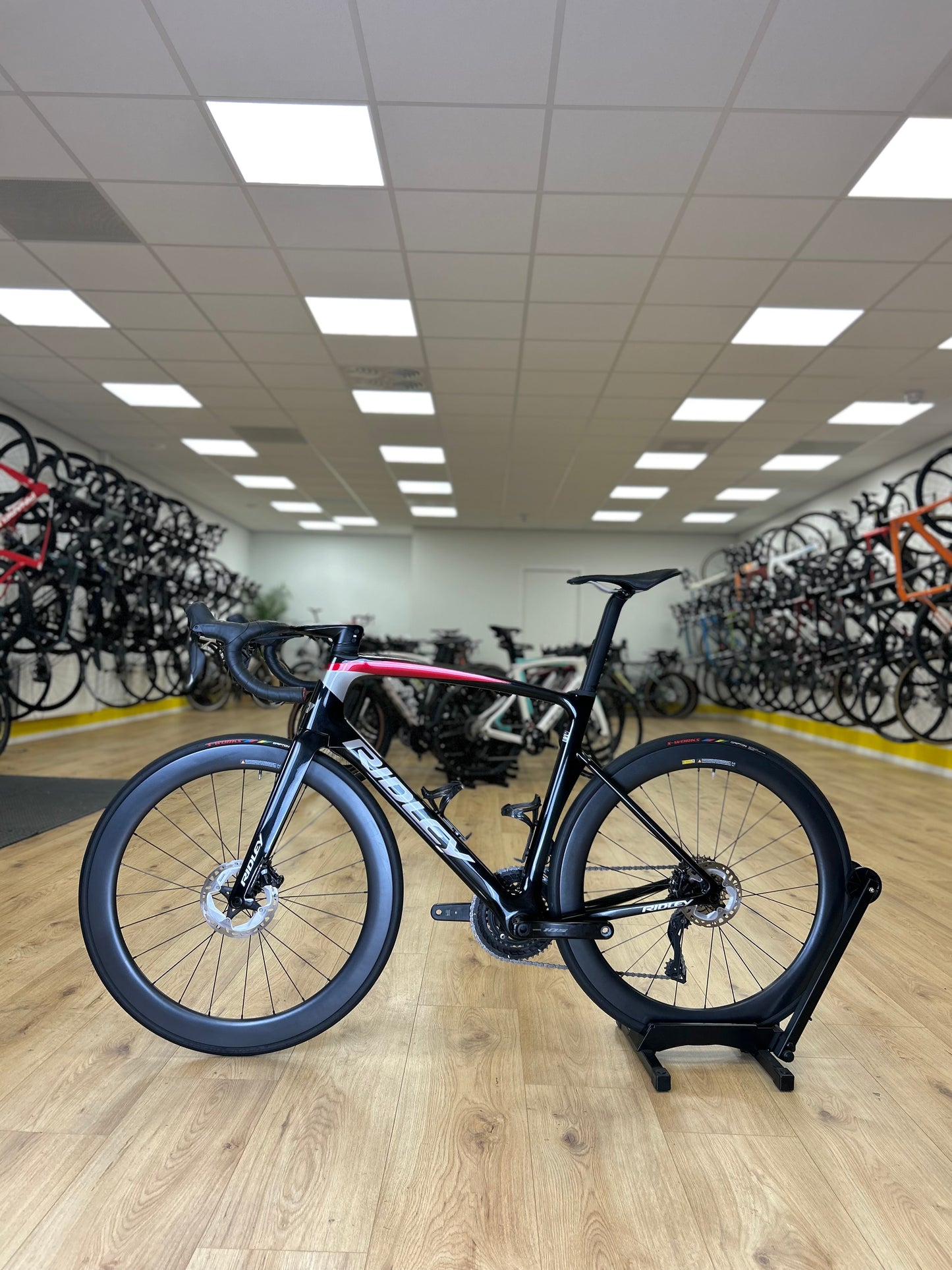 Ridley Noah Di2 Carbon Disc Racefiets