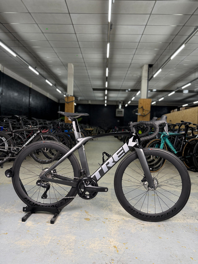 2500km Trek Madone SL7 Di2 Carbon Racefiets