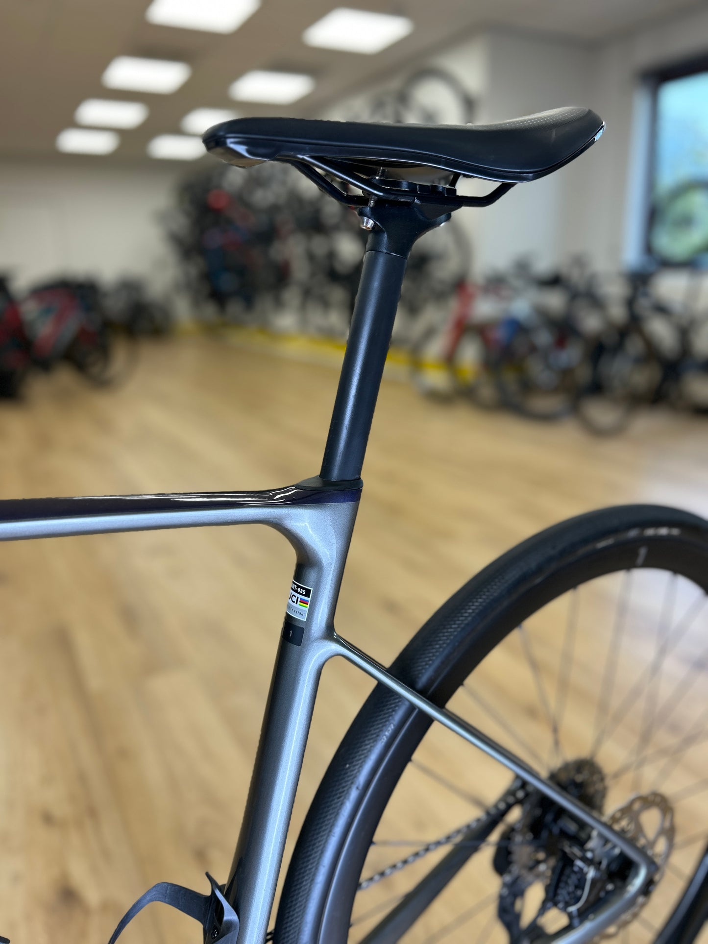Giant Defy Advanced Di2 Carbon Racefiets